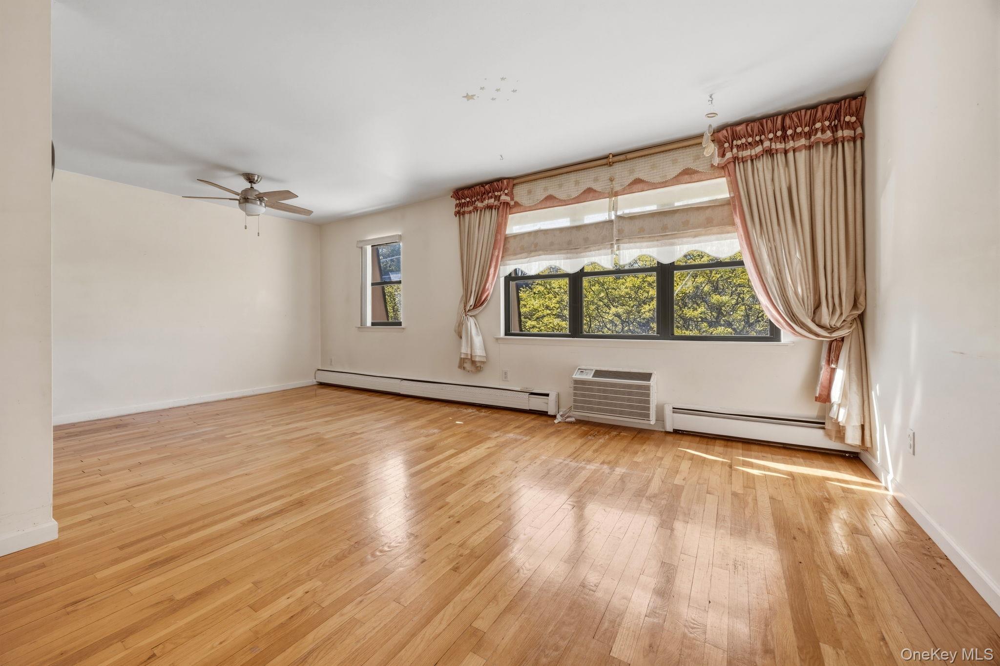 Single Family 69 Avenue Queens, NY 11362, MLS-990502-15