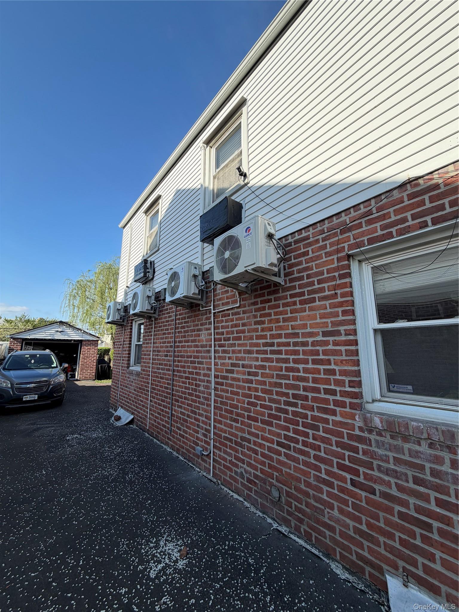 Single Family 64th  Queens, NY 11367, MLS-990506-6