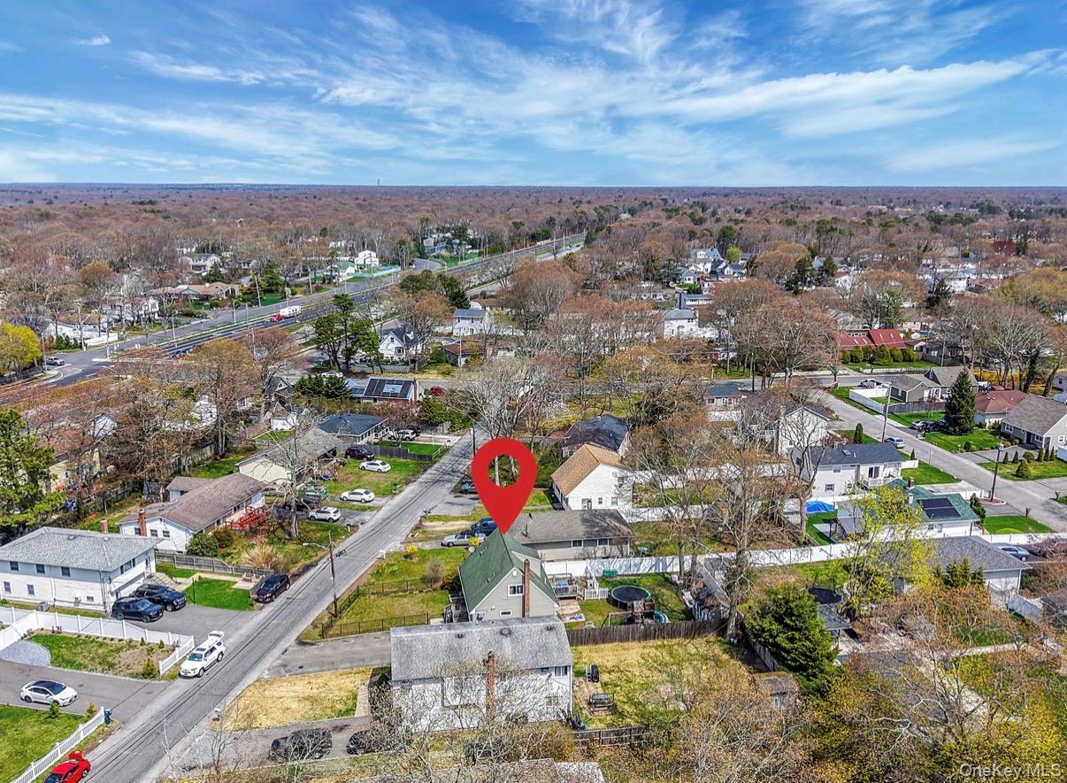 Single Family Maplewood Drive Suffolk County, NY 11967, MLS-990536-10