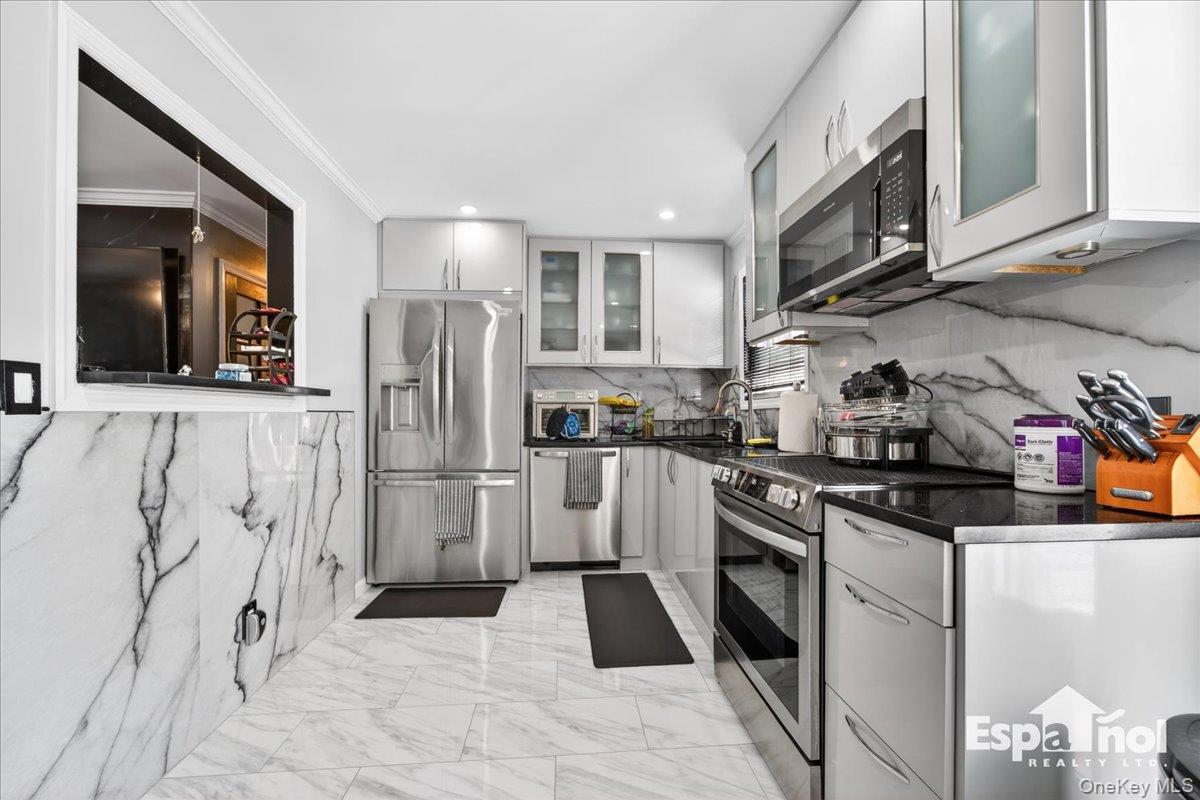 Single Family Ronald  Suffolk County, NY 11701, MLS-990542-13