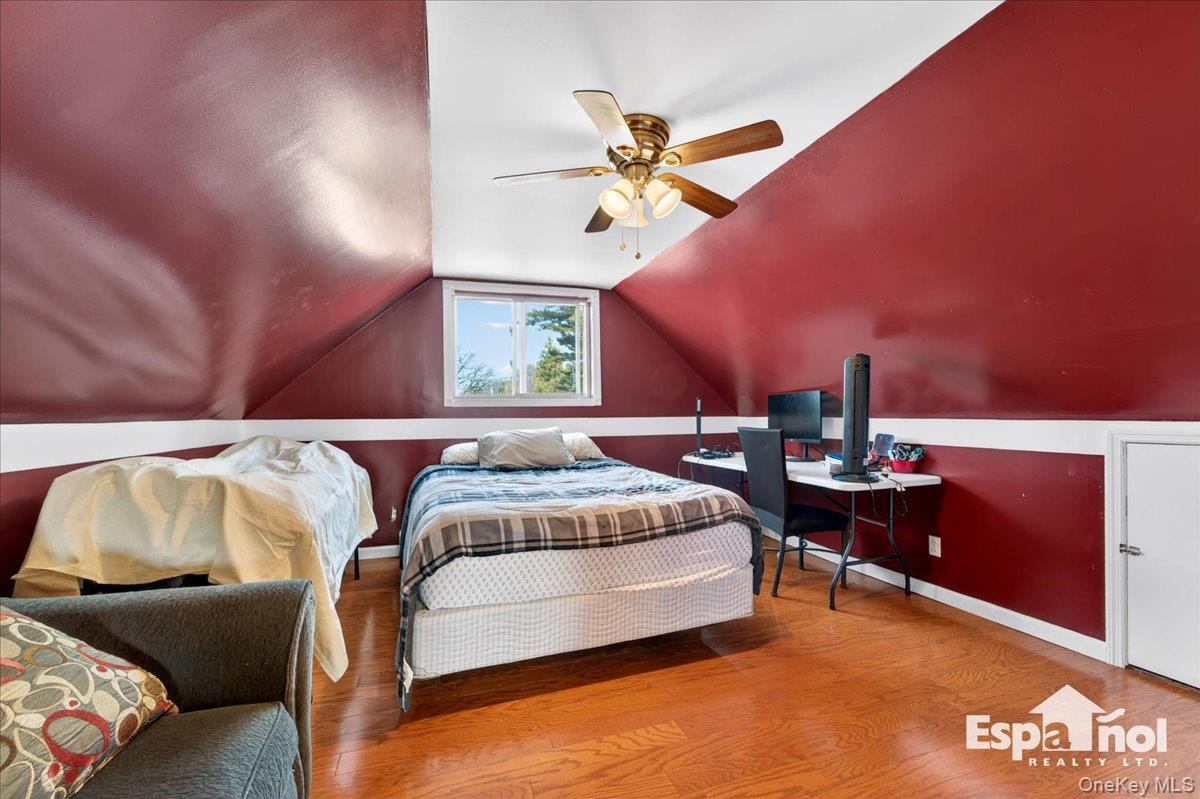 Single Family Ronald  Suffolk County, NY 11701, MLS-990542-31