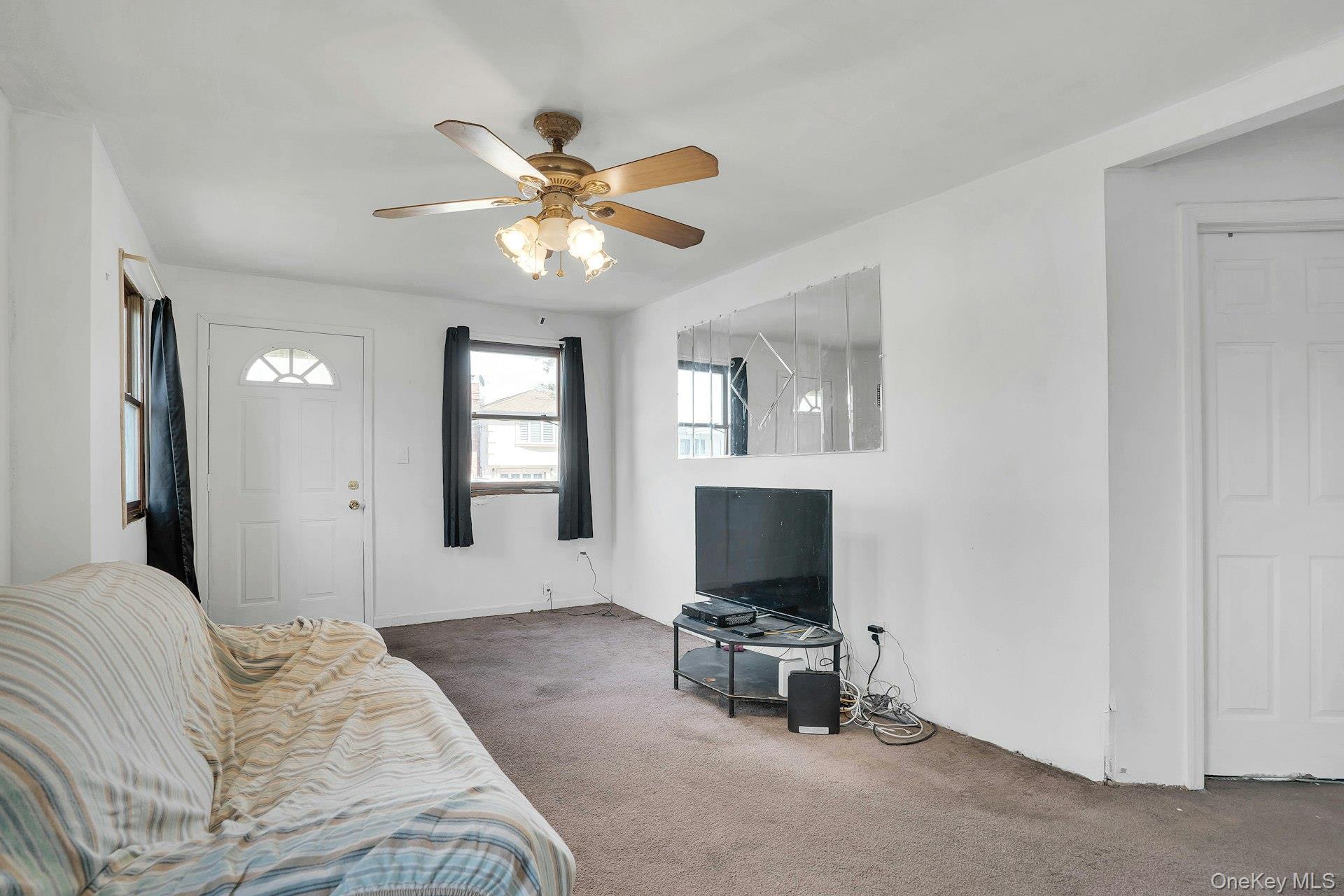 Single Family 4th  Suffolk County, NY 11757, MLS-990549-6