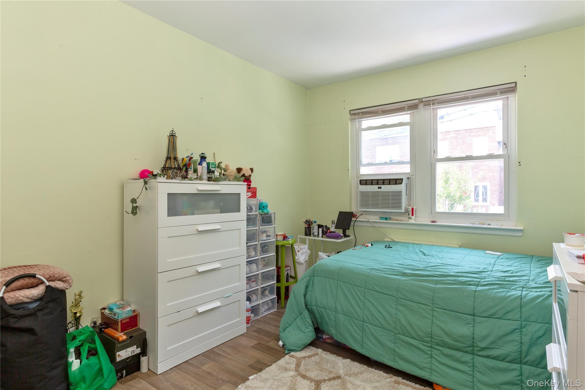 Single Family 164th Queens, NY 11358, MLS-990567-11