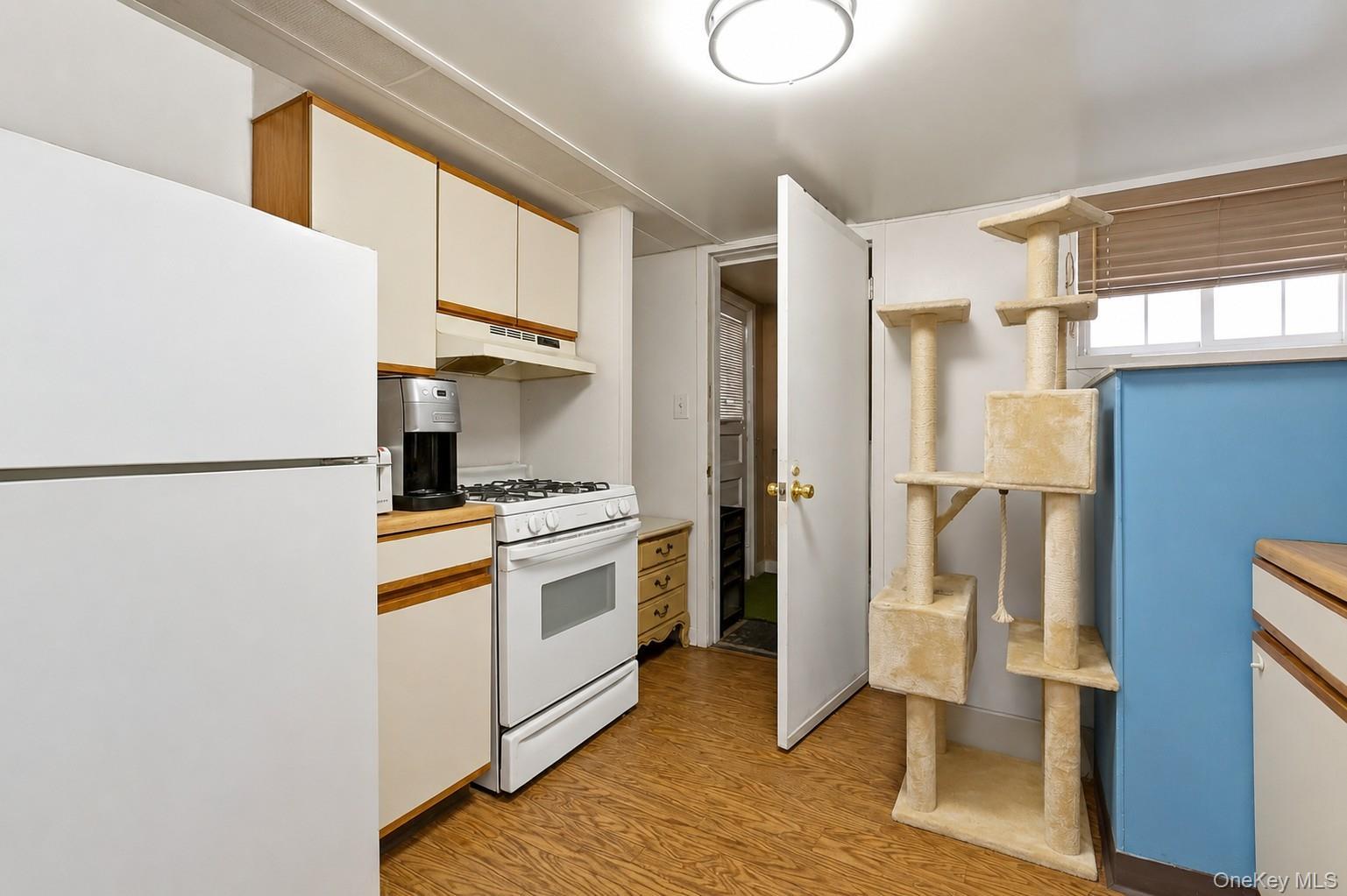 Single Family 164th Queens, NY 11358, MLS-990567-22
