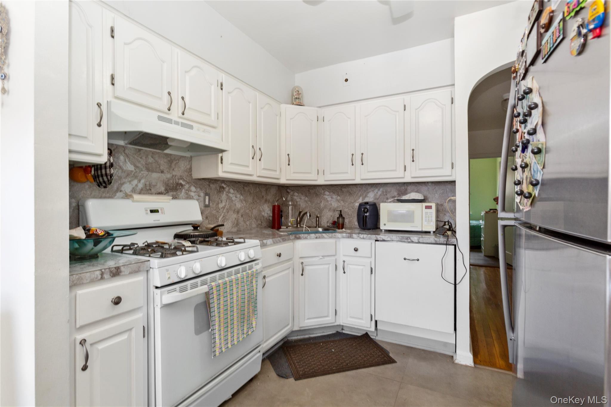 Single Family 164th Queens, NY 11358, MLS-990567-8