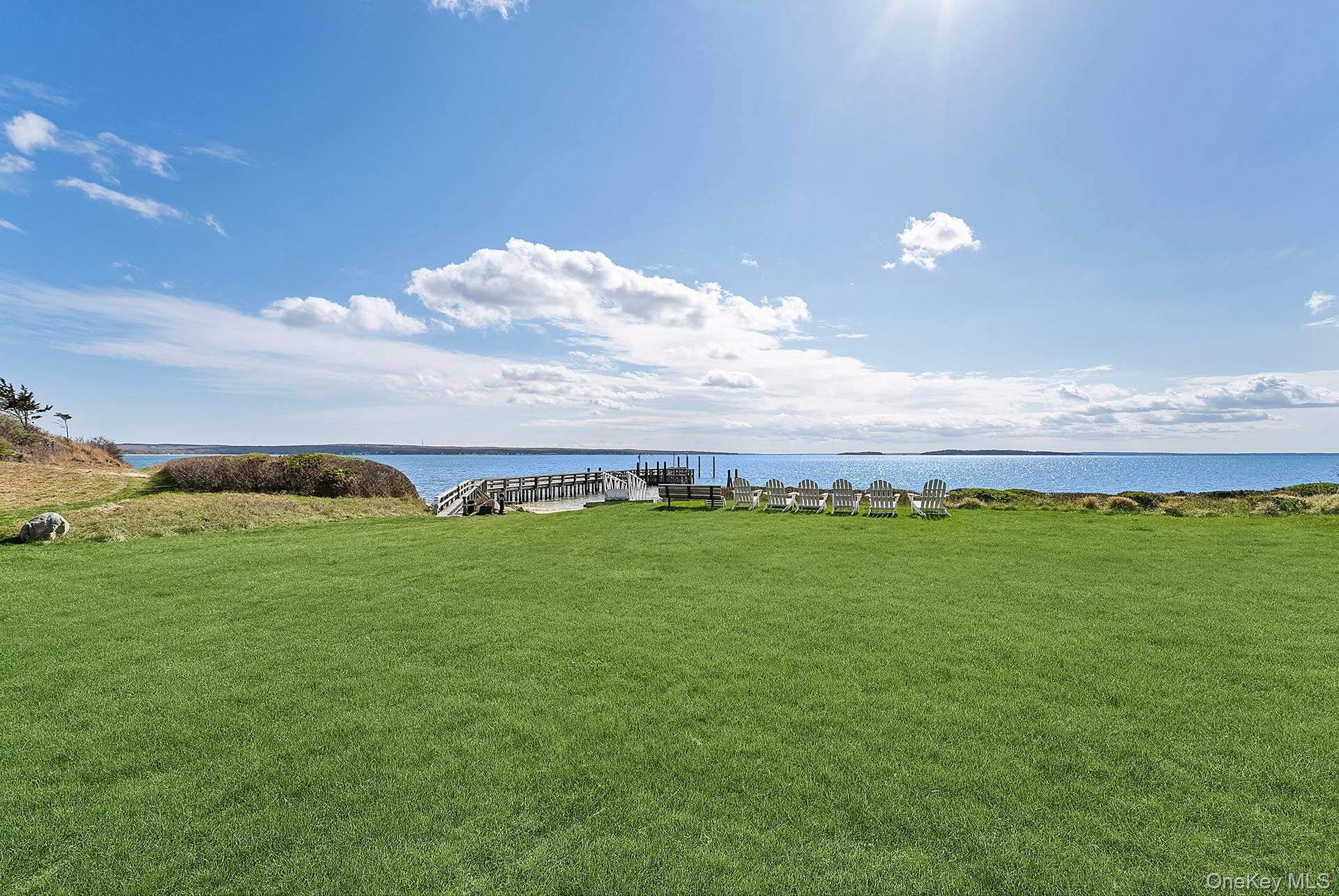 Single Family Fox Crossing Suffolk County, NY 11963, MLS-990599-46