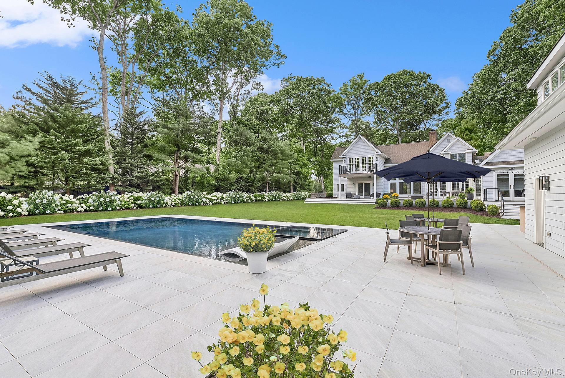 Single Family Fox Crossing Suffolk County, NY 11963, MLS-990599-6