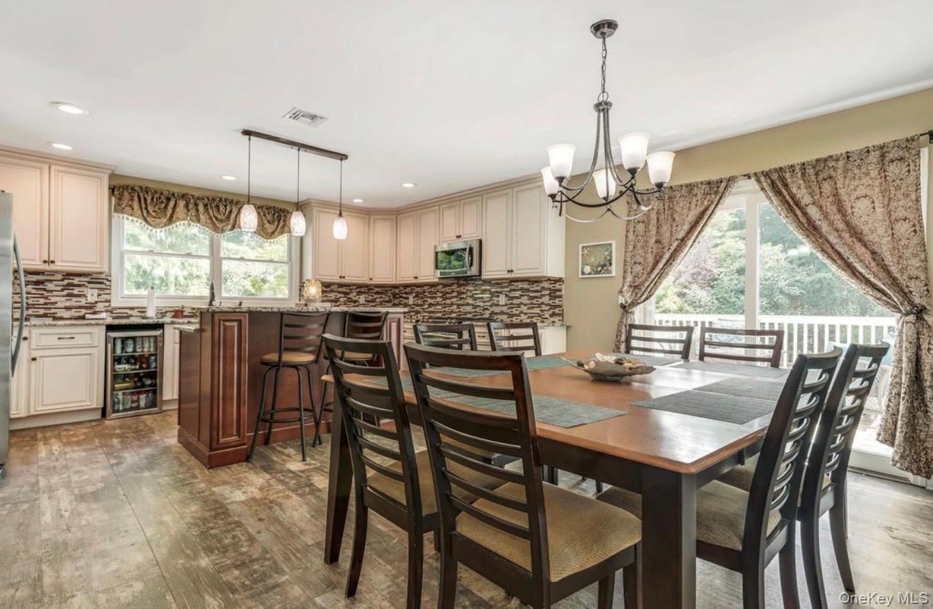 Single Family 6th  Suffolk County, NY 11780, MLS-990641-3