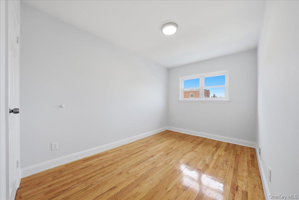 Single Family Balcom  Bronx, NY 10465, MLS-990664-20