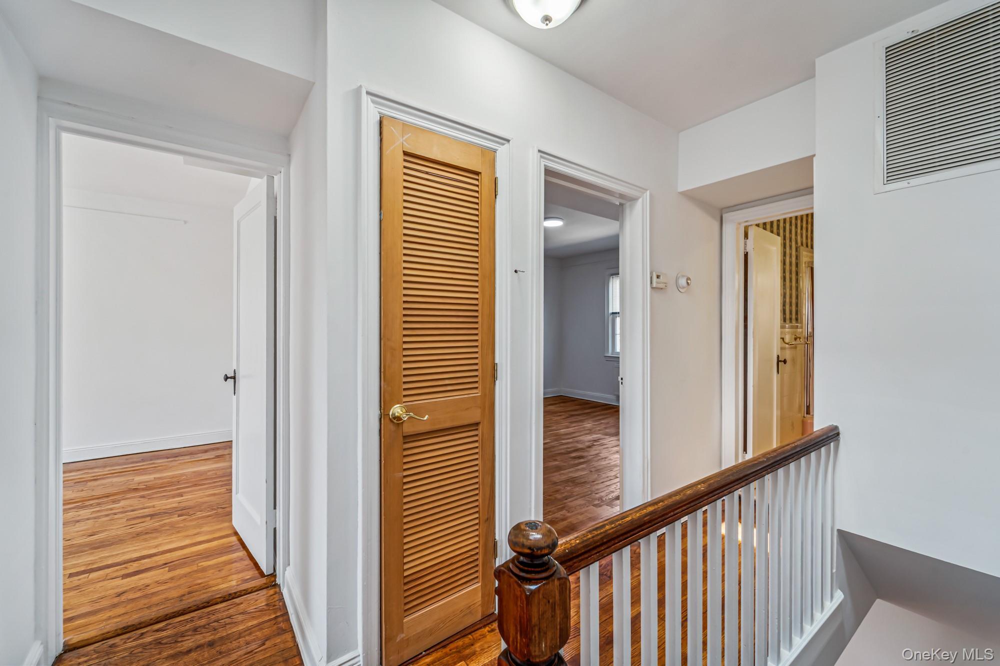 Single Family 33rd Queens, NY 11361, MLS-990668-14