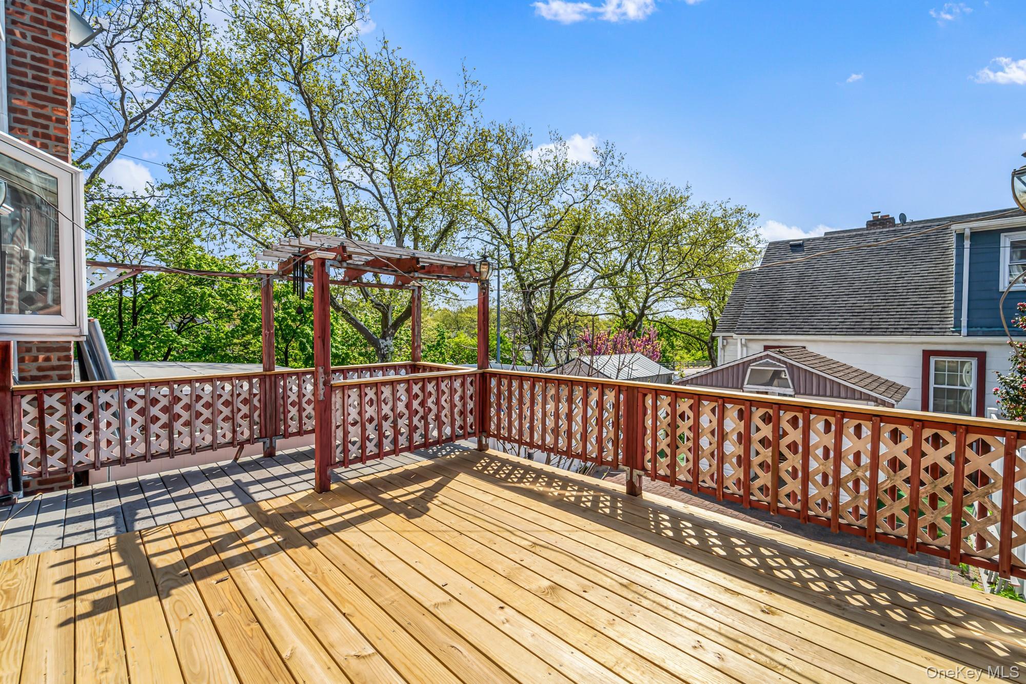 Single Family 33rd Queens, NY 11361, MLS-990668-9