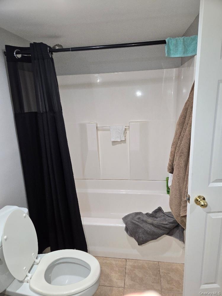 Single Family Carson  Nassau County, NY 11714, MLS-990681-25