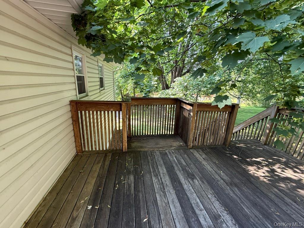 Single Family Sherwood Heights Dutchess County, NY 12590, MLS-990683-11