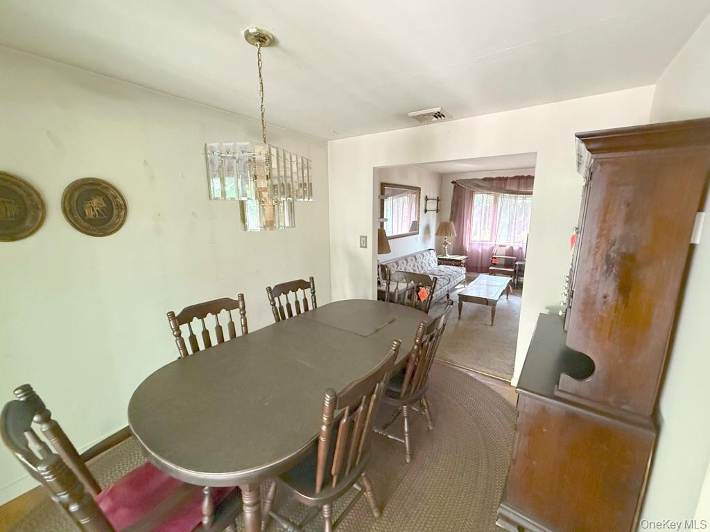 Single Family Sherwood Heights Dutchess County, NY 12590, MLS-990683-2