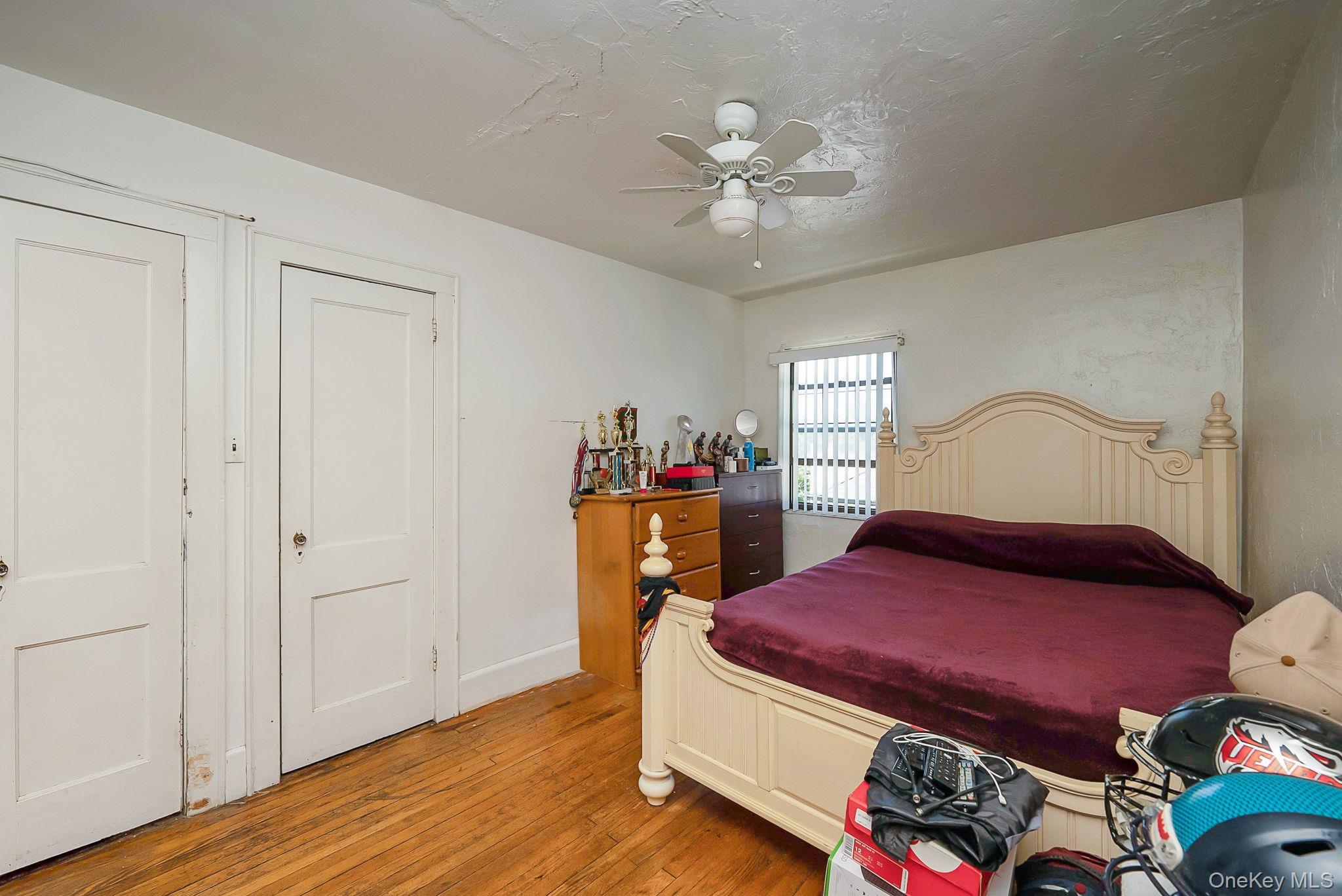 Single Family Continental  Nassau County, NY 11542, MLS-990685-14