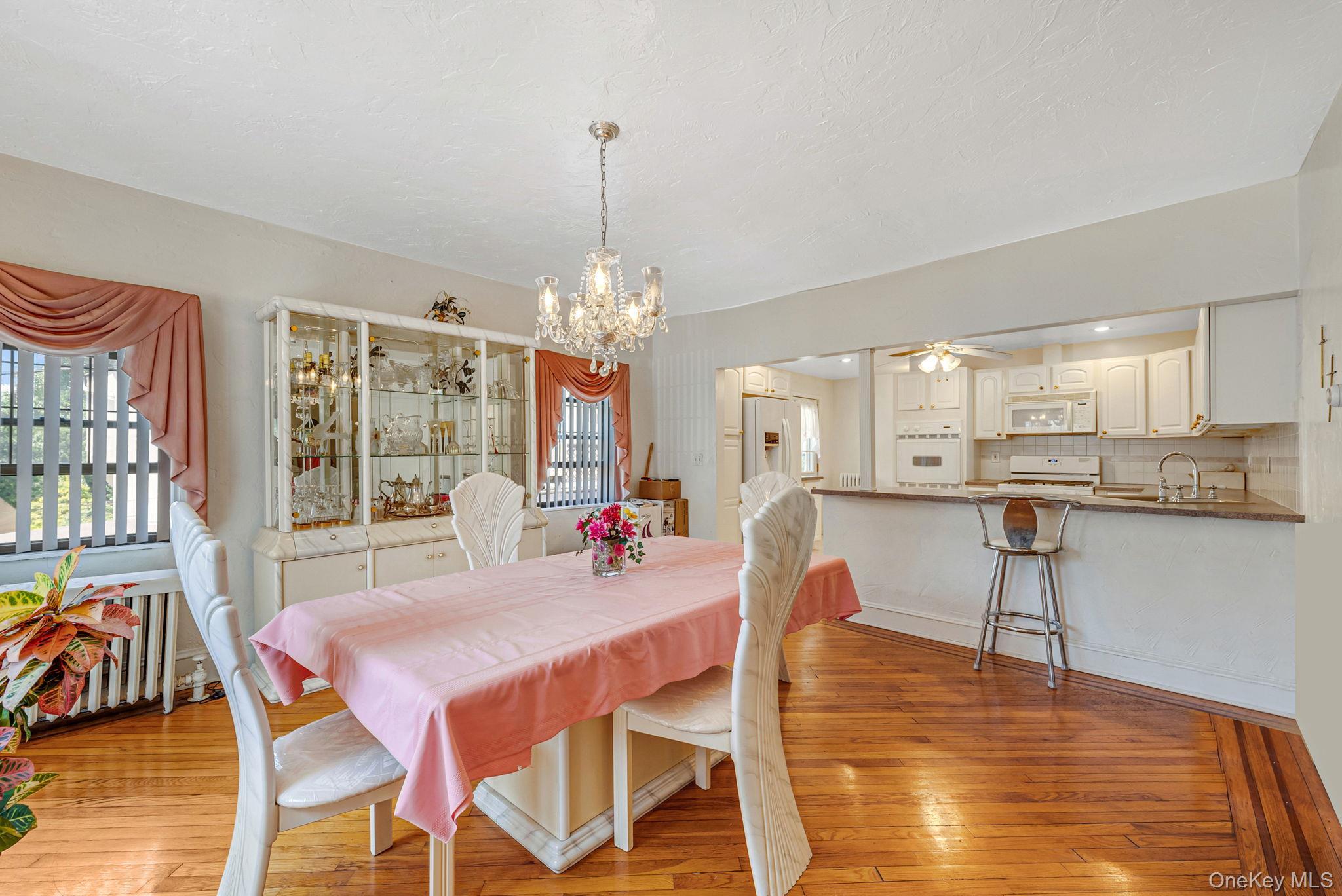 Single Family Continental  Nassau County, NY 11542, MLS-990685-17