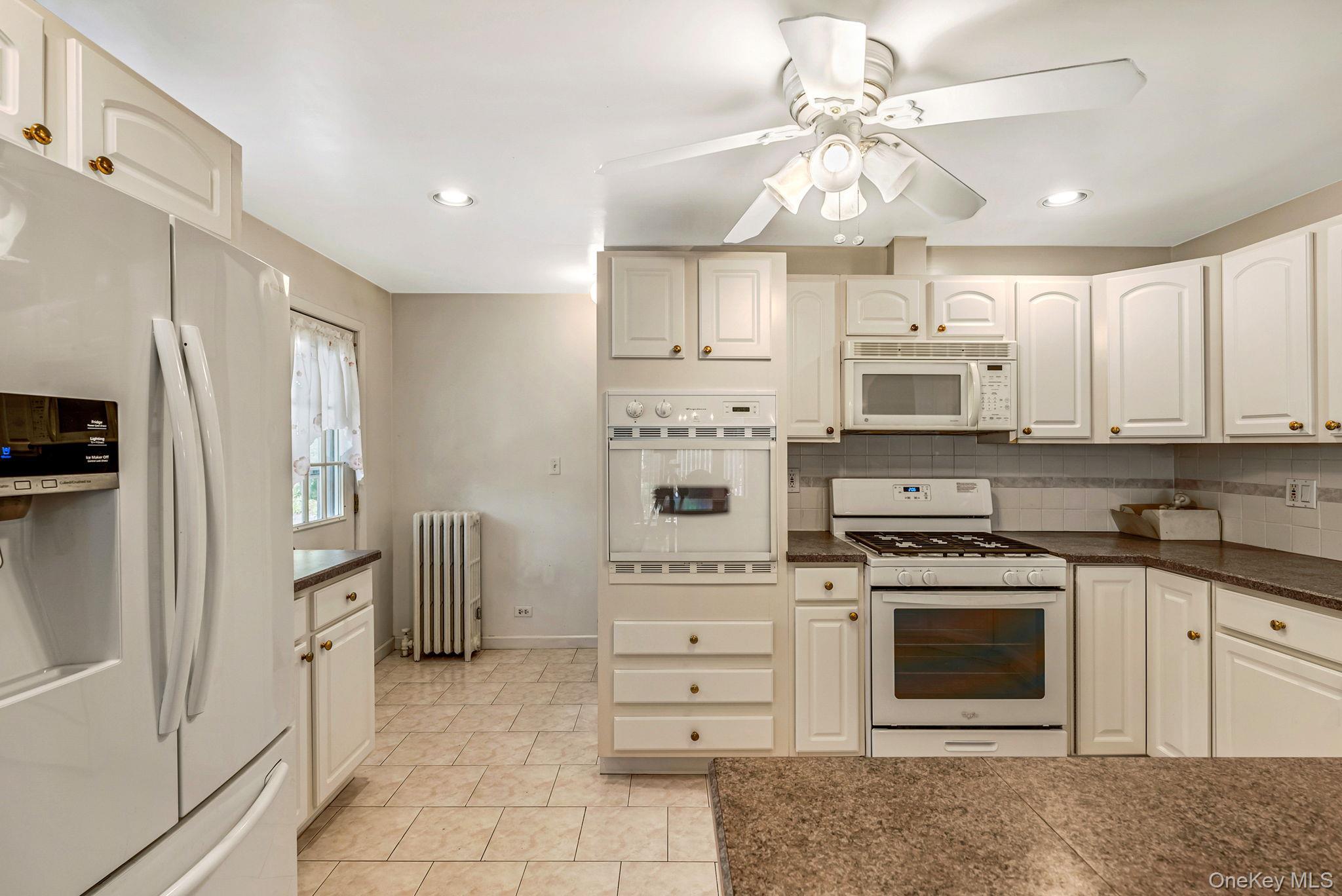 Single Family Continental  Nassau County, NY 11542, MLS-990685-21