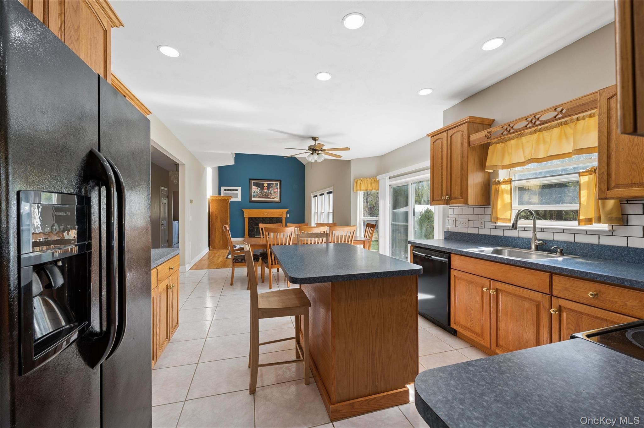 Single Family Egret Way  Suffolk County, NY 11934, MLS-990698-4