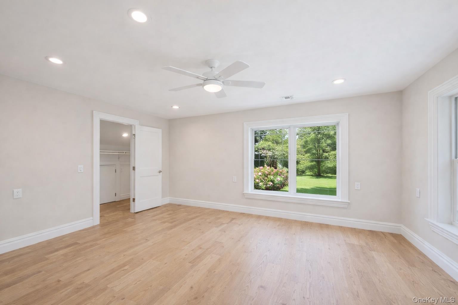 Single Family Gail Circle Suffolk County, NY 11778, MLS-990723-15