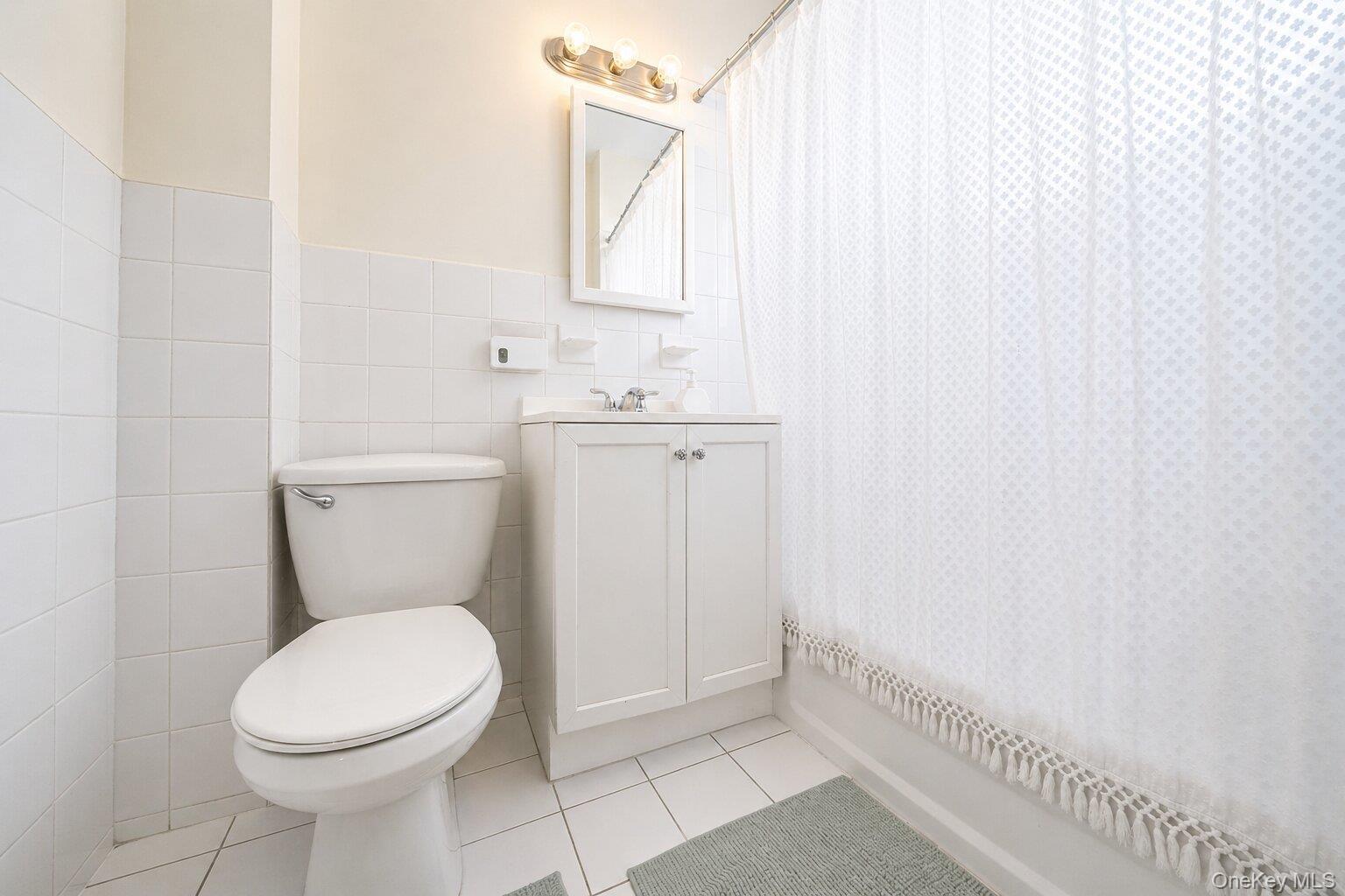 Single Family 20th Avenue Queens, NY 11356, MLS-990731-7