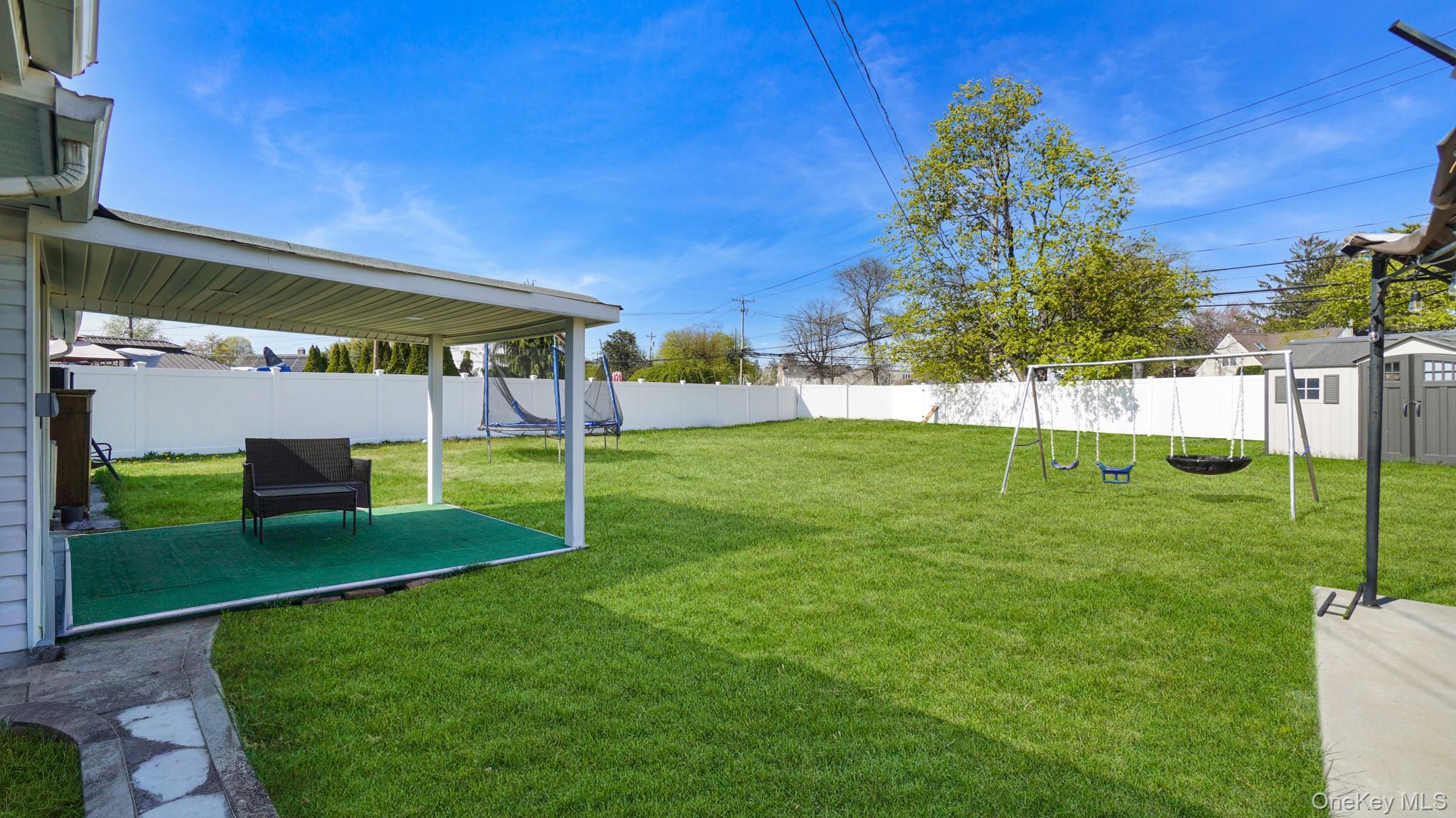 Single Family Blacksmith  Nassau County, NY 11756, MLS-990743-5