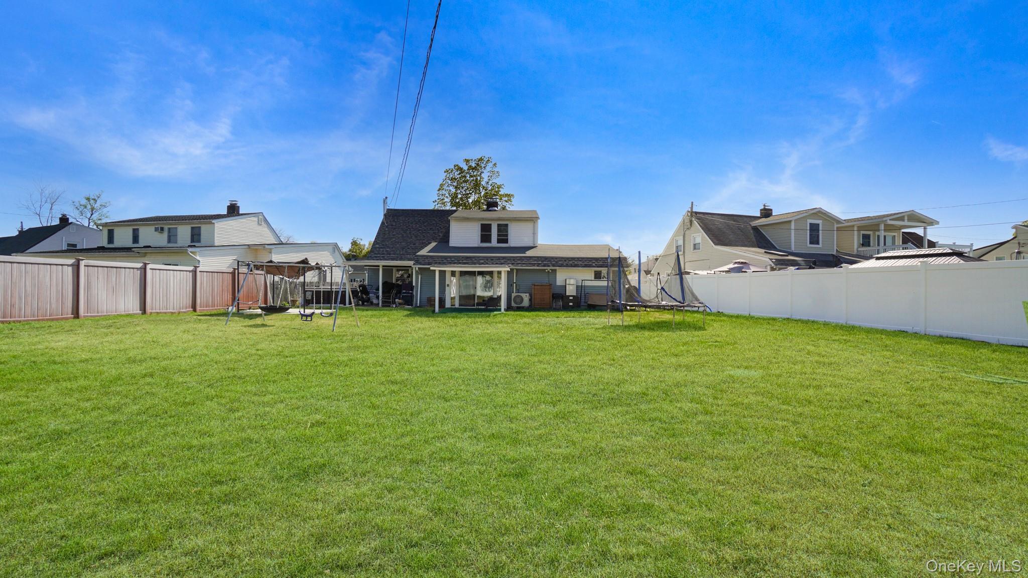 Single Family Blacksmith  Nassau County, NY 11756, MLS-990743-6