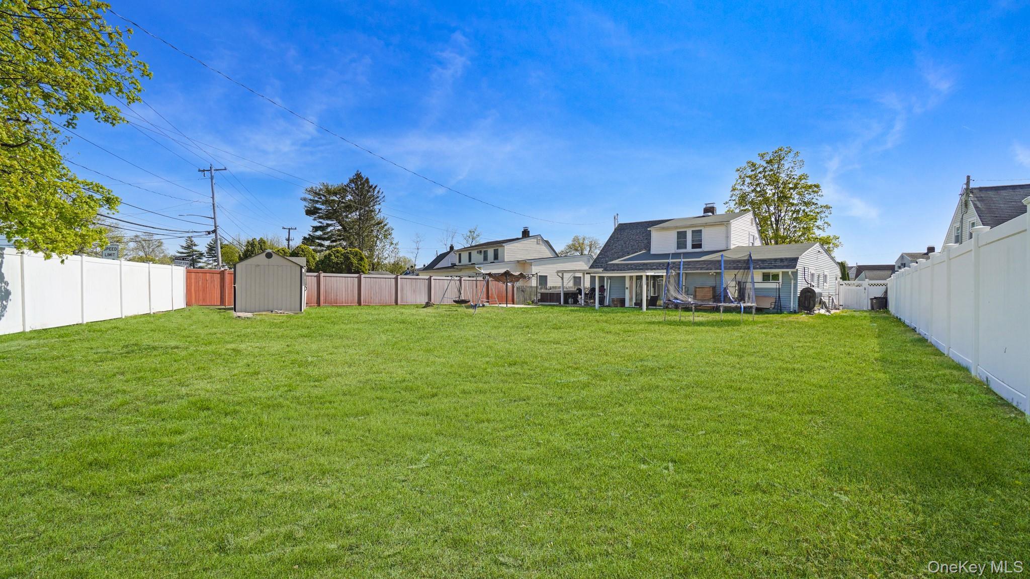 Single Family Blacksmith  Nassau County, NY 11756, MLS-990743-7