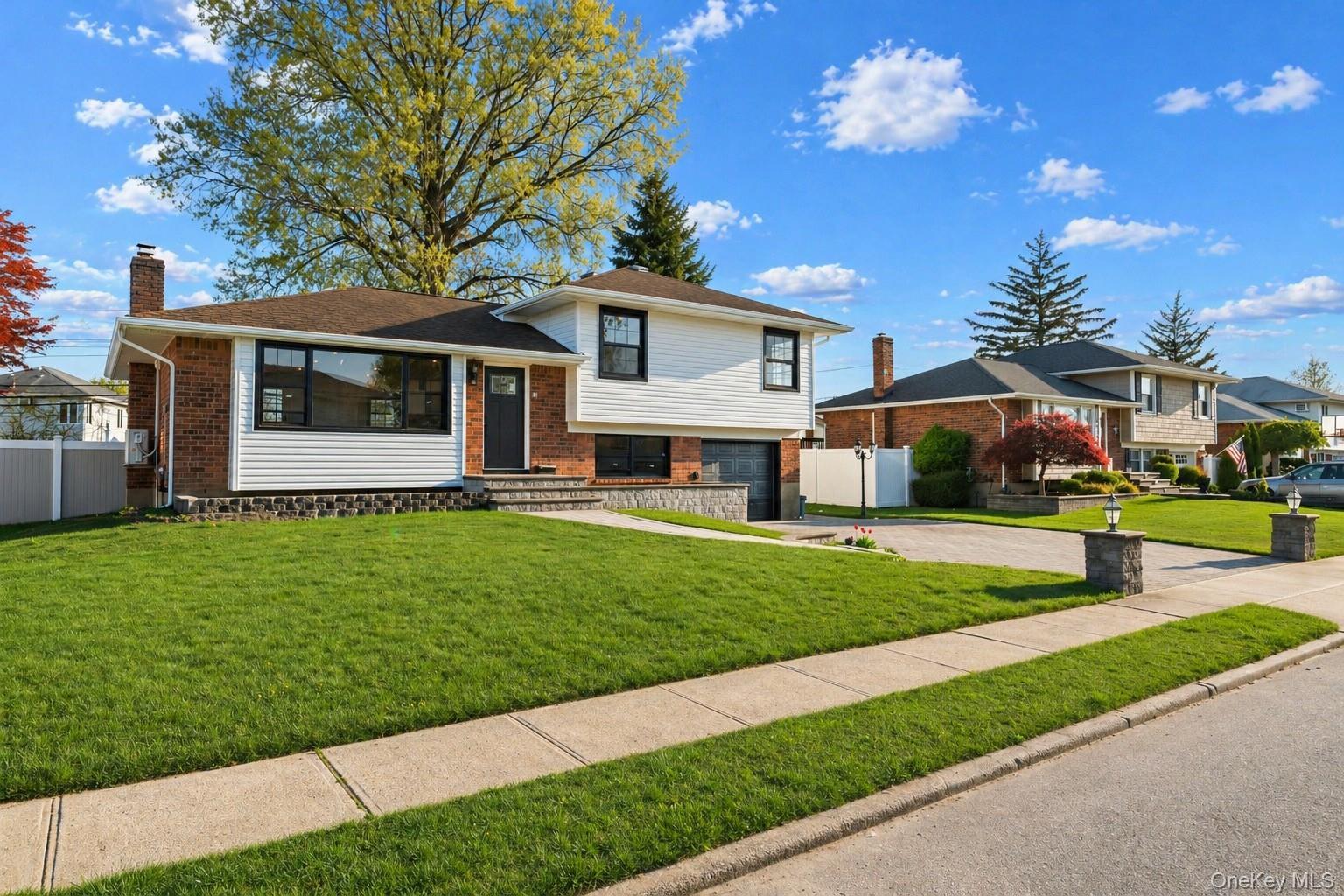 Single Family Lincoln  Nassau County, NY 11735, MLS-990750-3