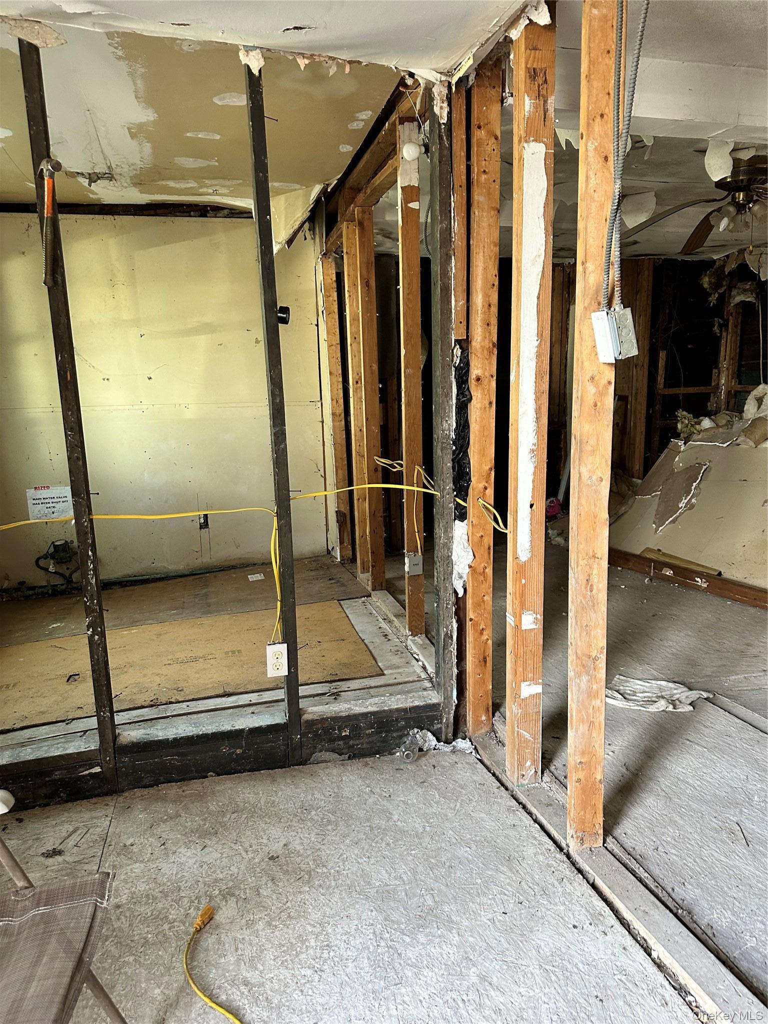 Single Family Cross Bay  Queens, NY 11693, MLS-990756-5