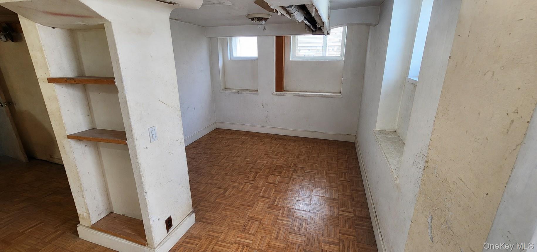 Single Family Arnold Avenue  Queens, NY 11378, MLS-990773-20