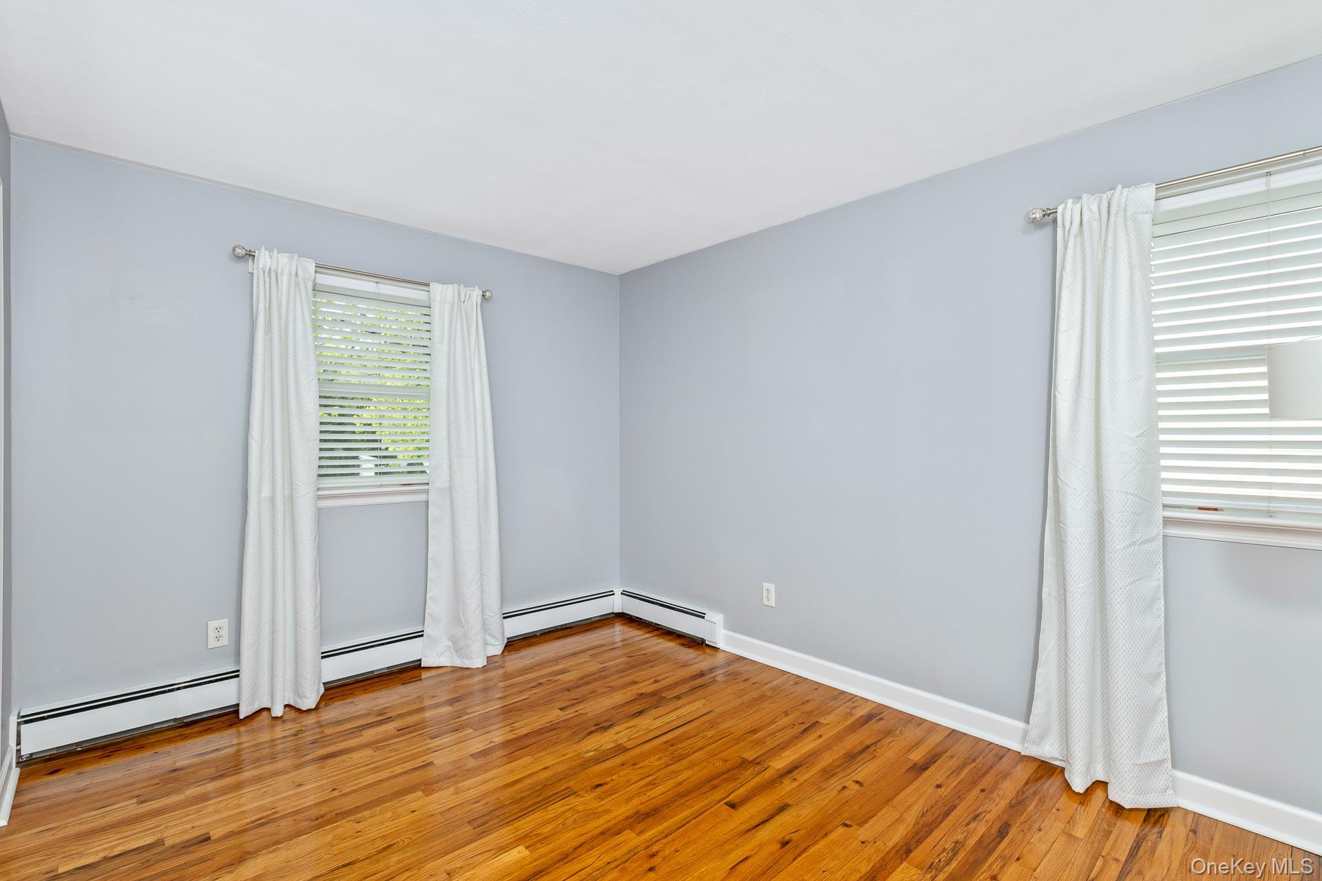 Single Family Regina  Suffolk County, NY 11746, MLS-990783-15
