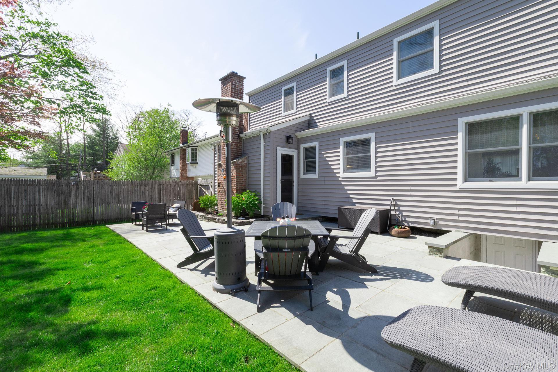 Single Family Regina  Suffolk County, NY 11746, MLS-990783-26