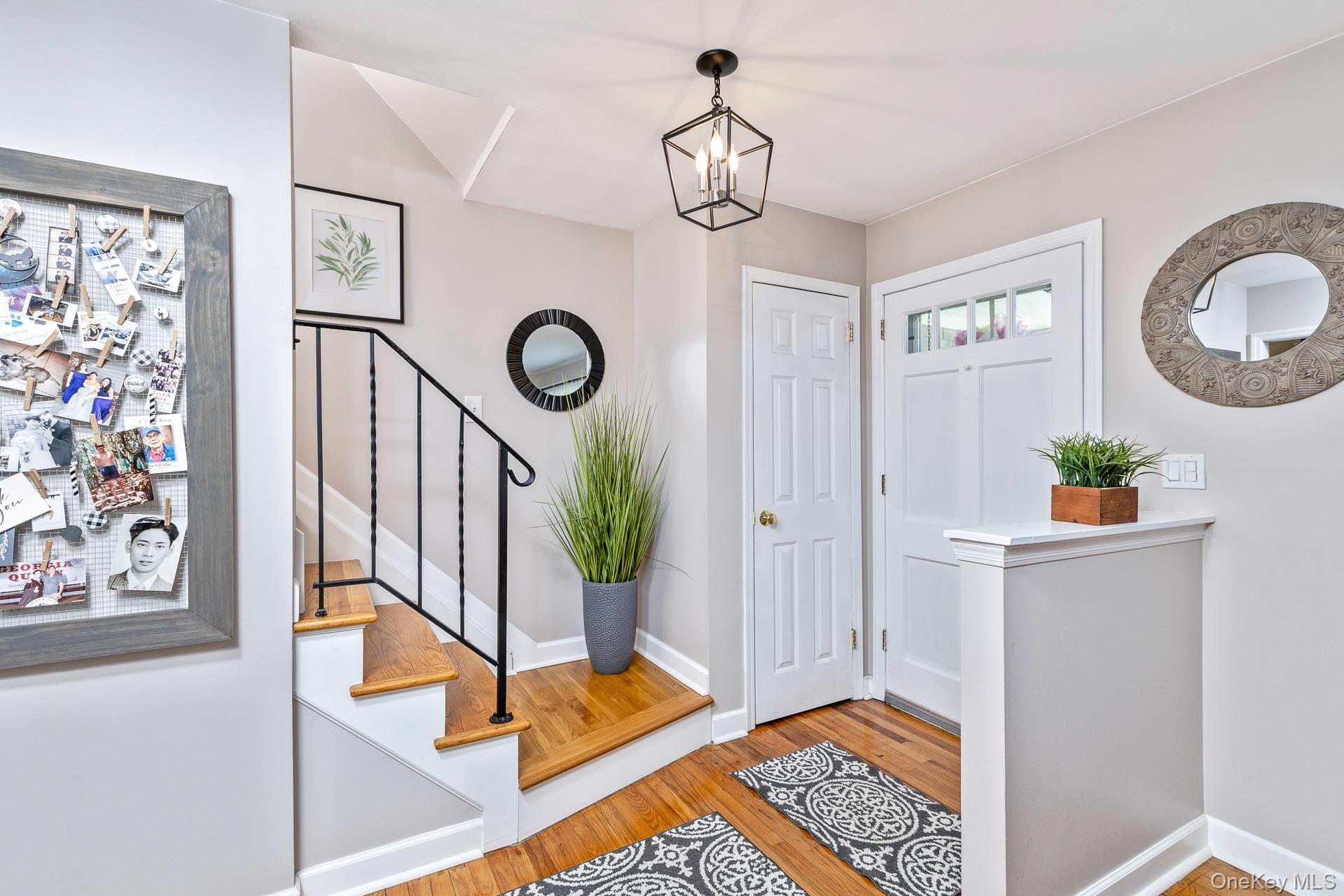 Single Family Regina  Suffolk County, NY 11746, MLS-990783-6