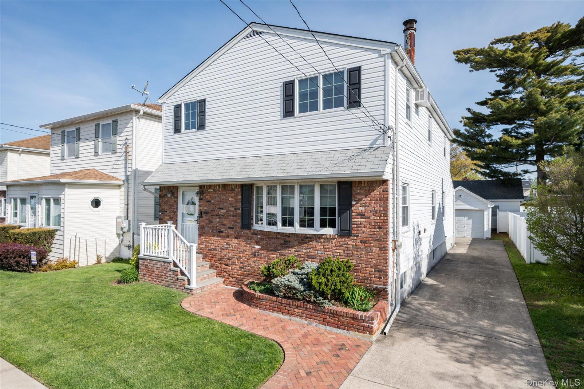 Single Family Bellevue  Nassau County, NY 11572, MLS-990786-2