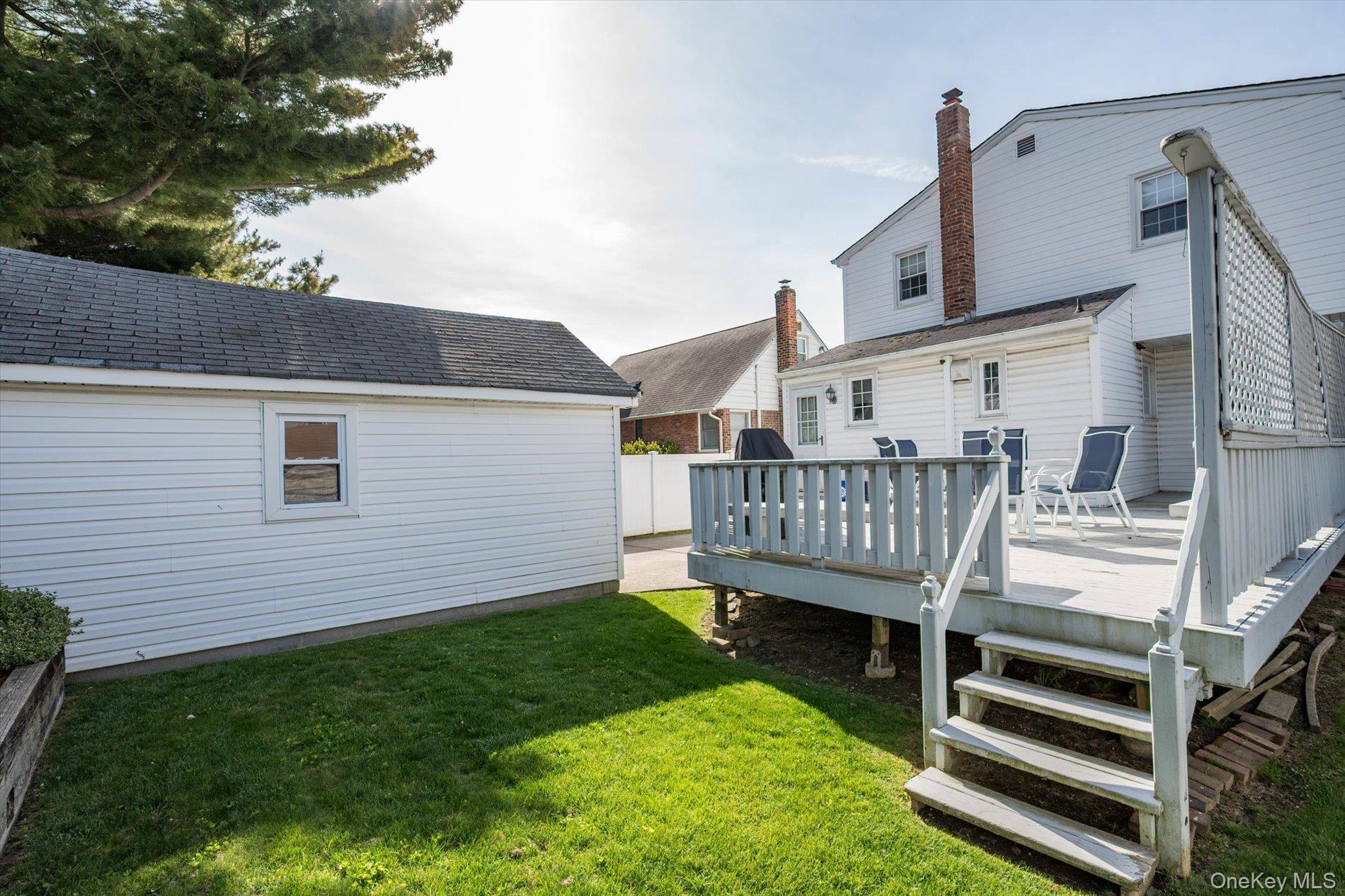 Single Family Bellevue  Nassau County, NY 11572, MLS-990786-23