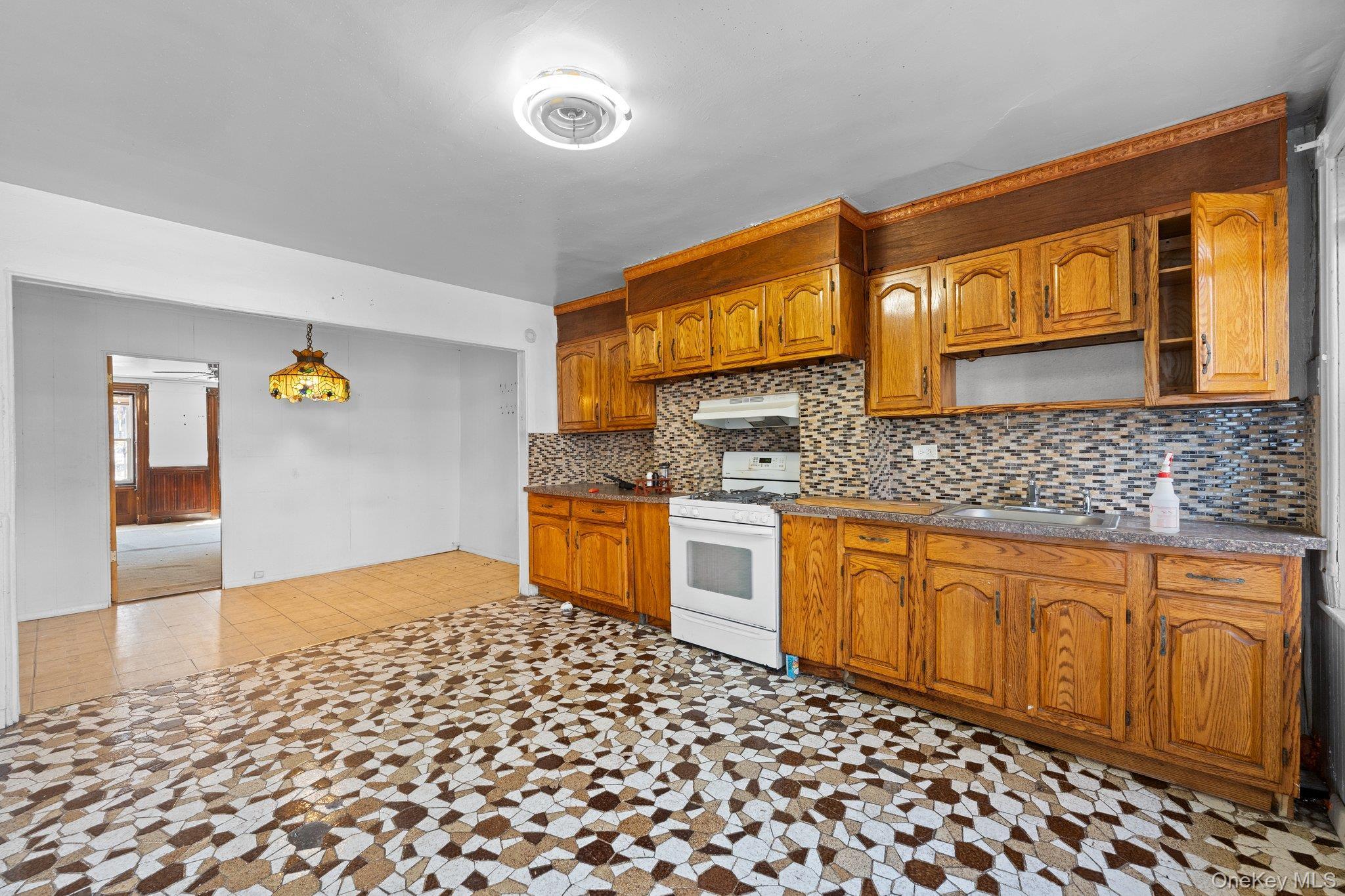Single Family Quincy  Brooklyn, NY 11216, MLS-990816-22