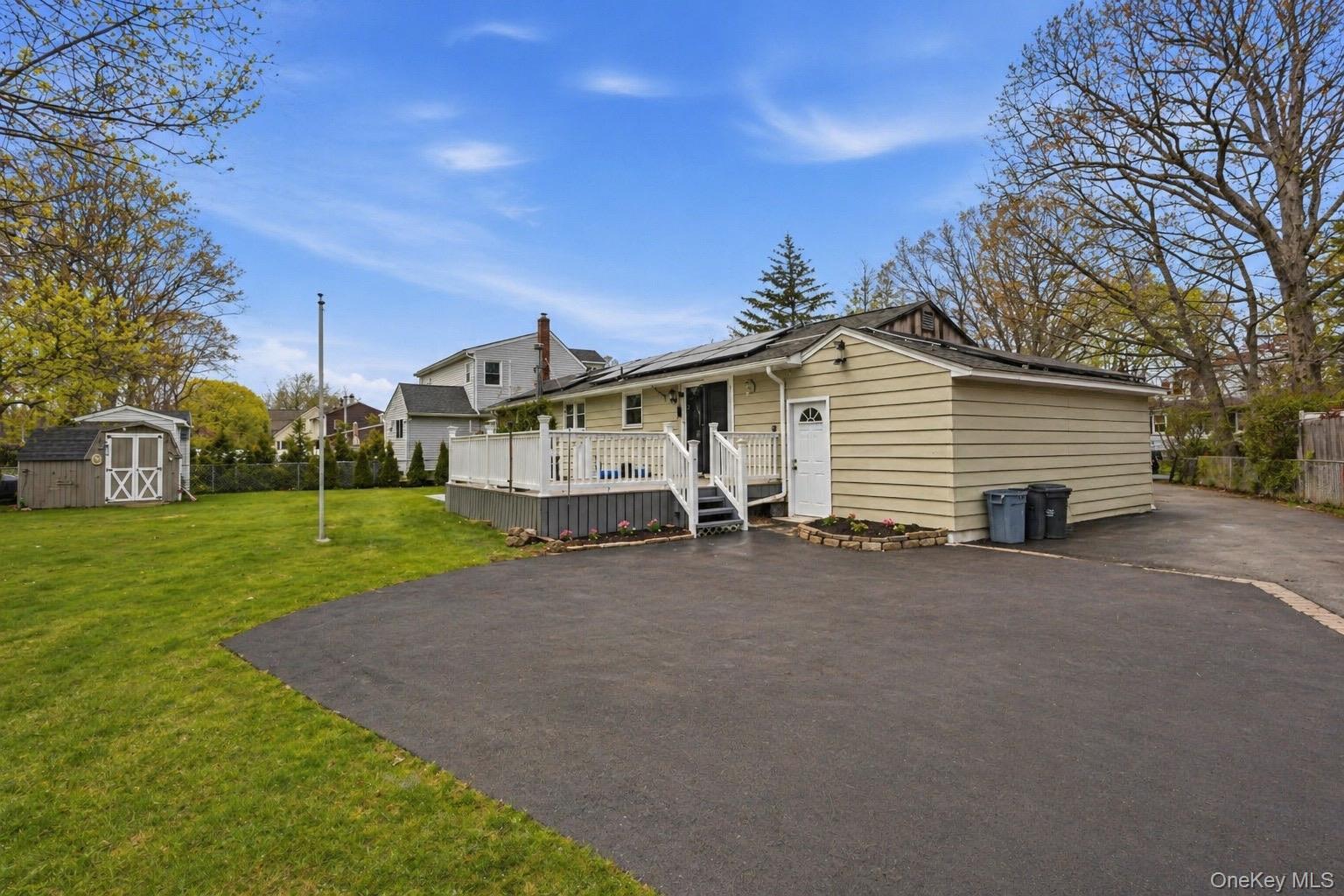 Single Family Parkwood Drive  Suffolk County, NY 11967, MLS-990819-24