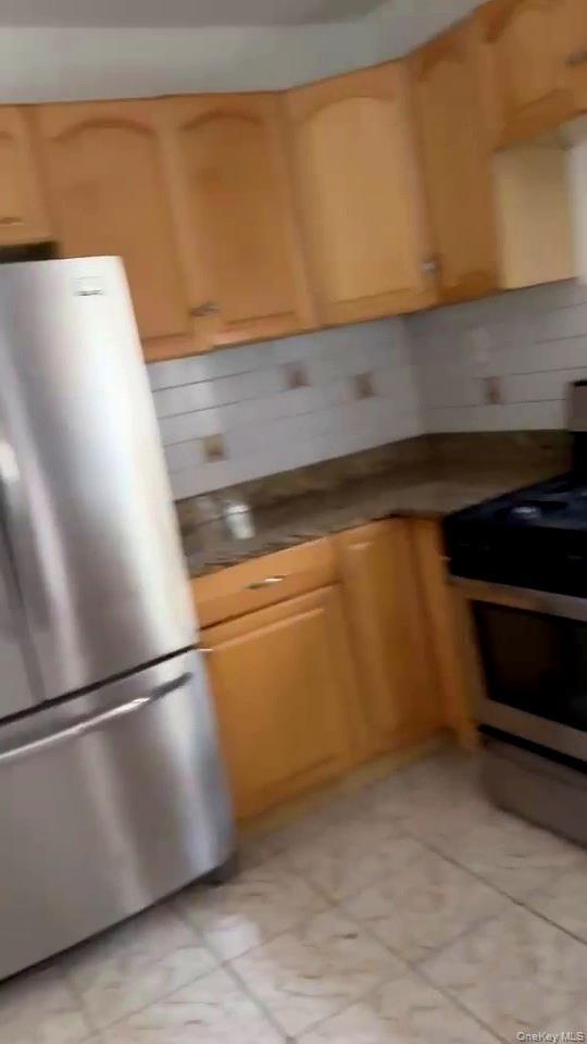 Single Family Hering  Bronx, NY 10469, MLS-990828-10