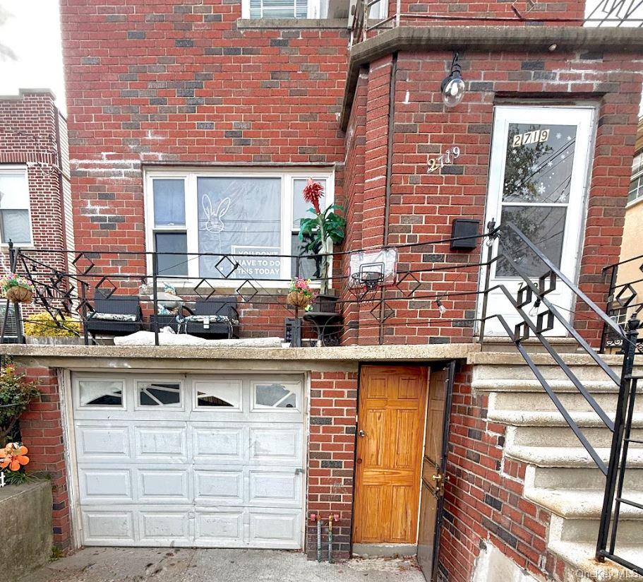 Single Family Hering  Bronx, NY 10469, MLS-990828-16
