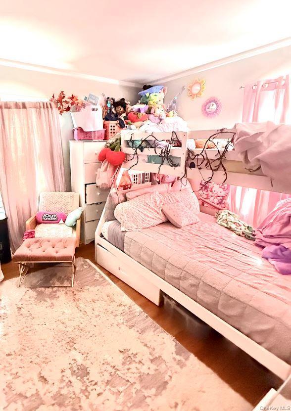 Single Family Hering  Bronx, NY 10469, MLS-990828-7