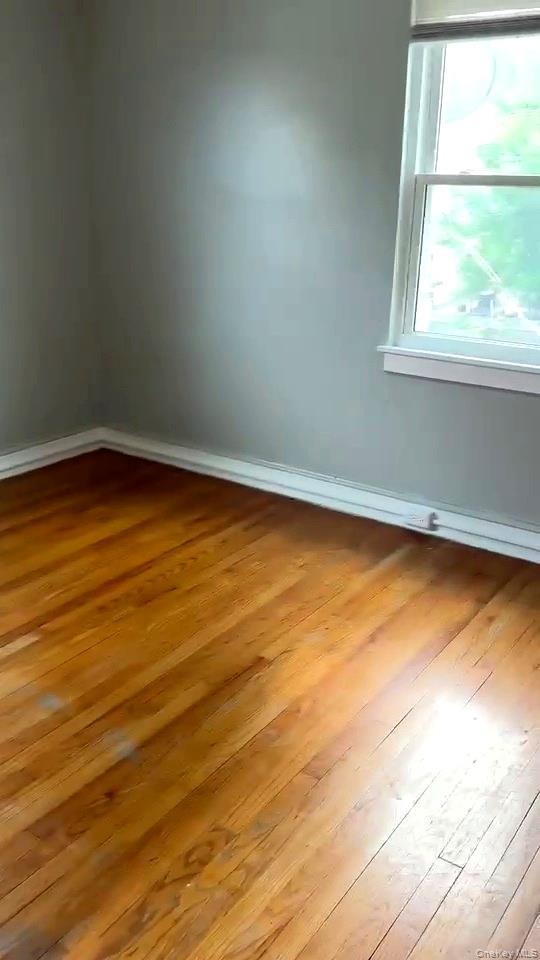 Single Family Hering  Bronx, NY 10469, MLS-990828-8