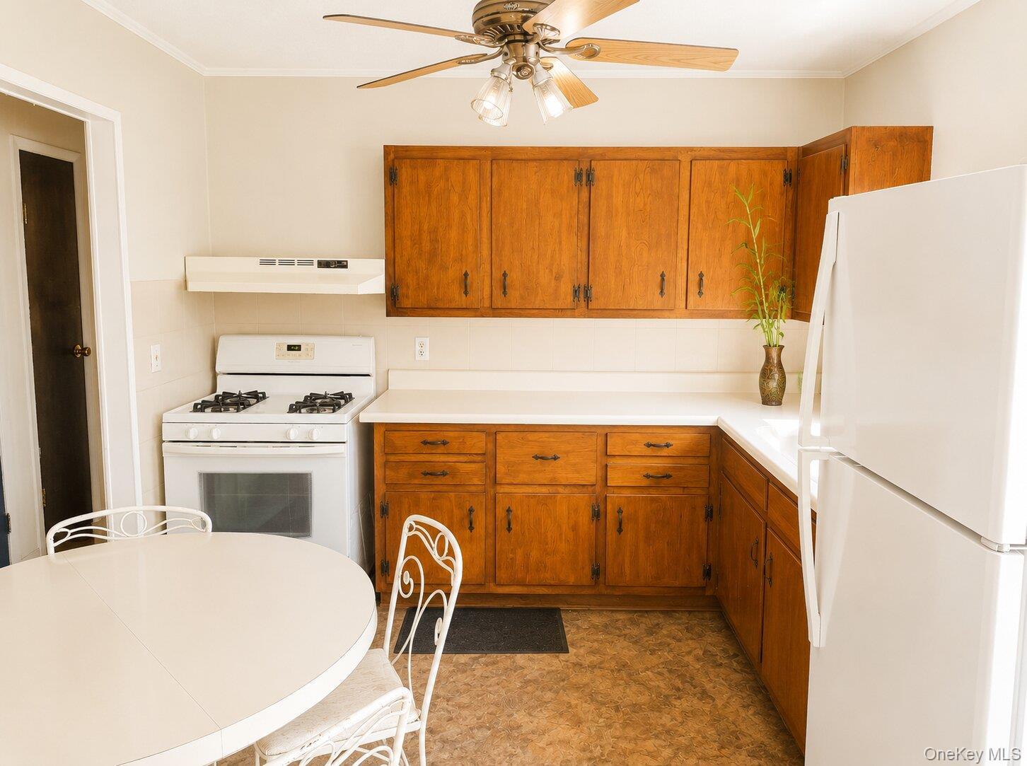 Single Family Bedford Street  Suffolk County, NY 11798, MLS-990873-5