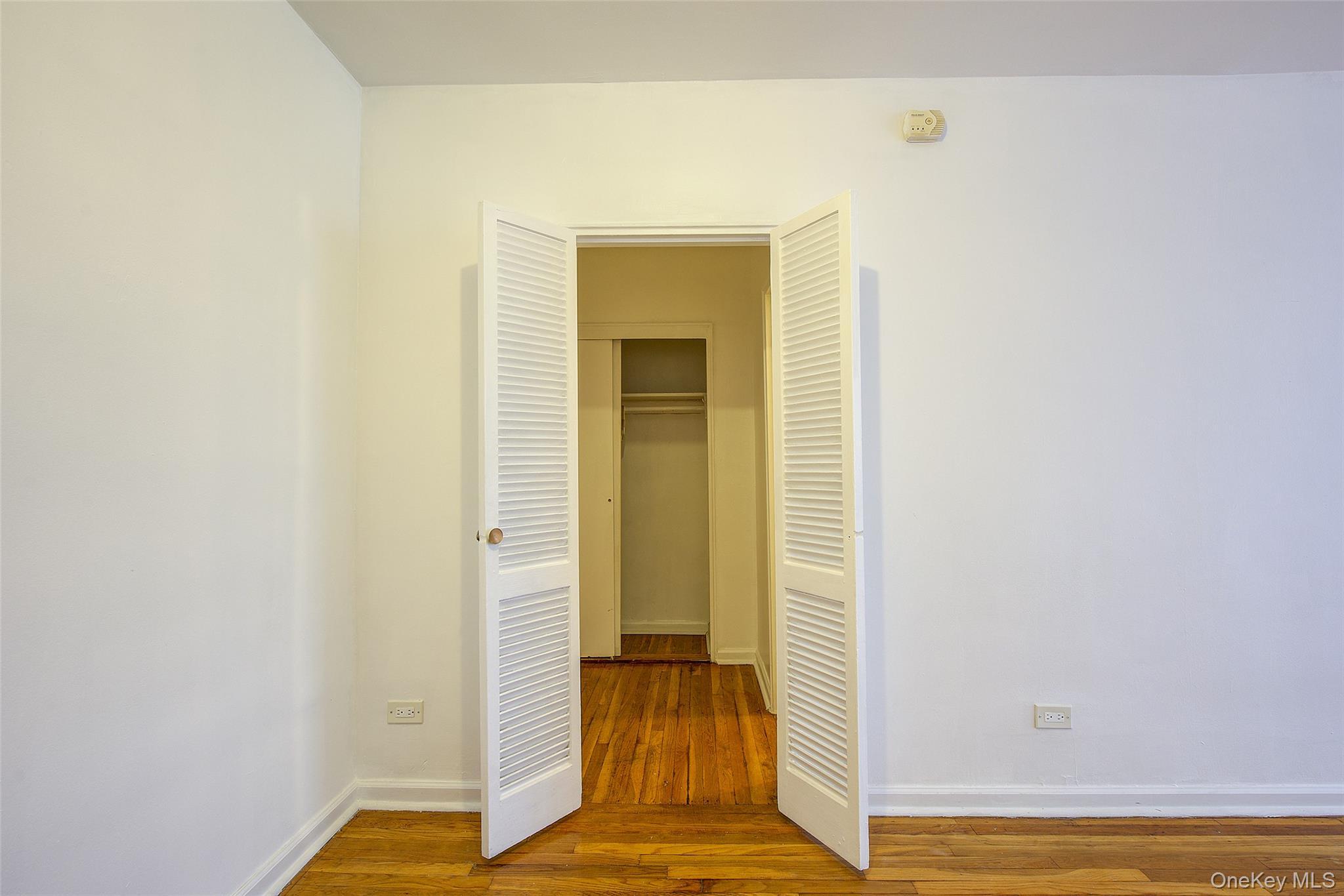 Coop Queens Queens, NY 11375, MLS-990909-20