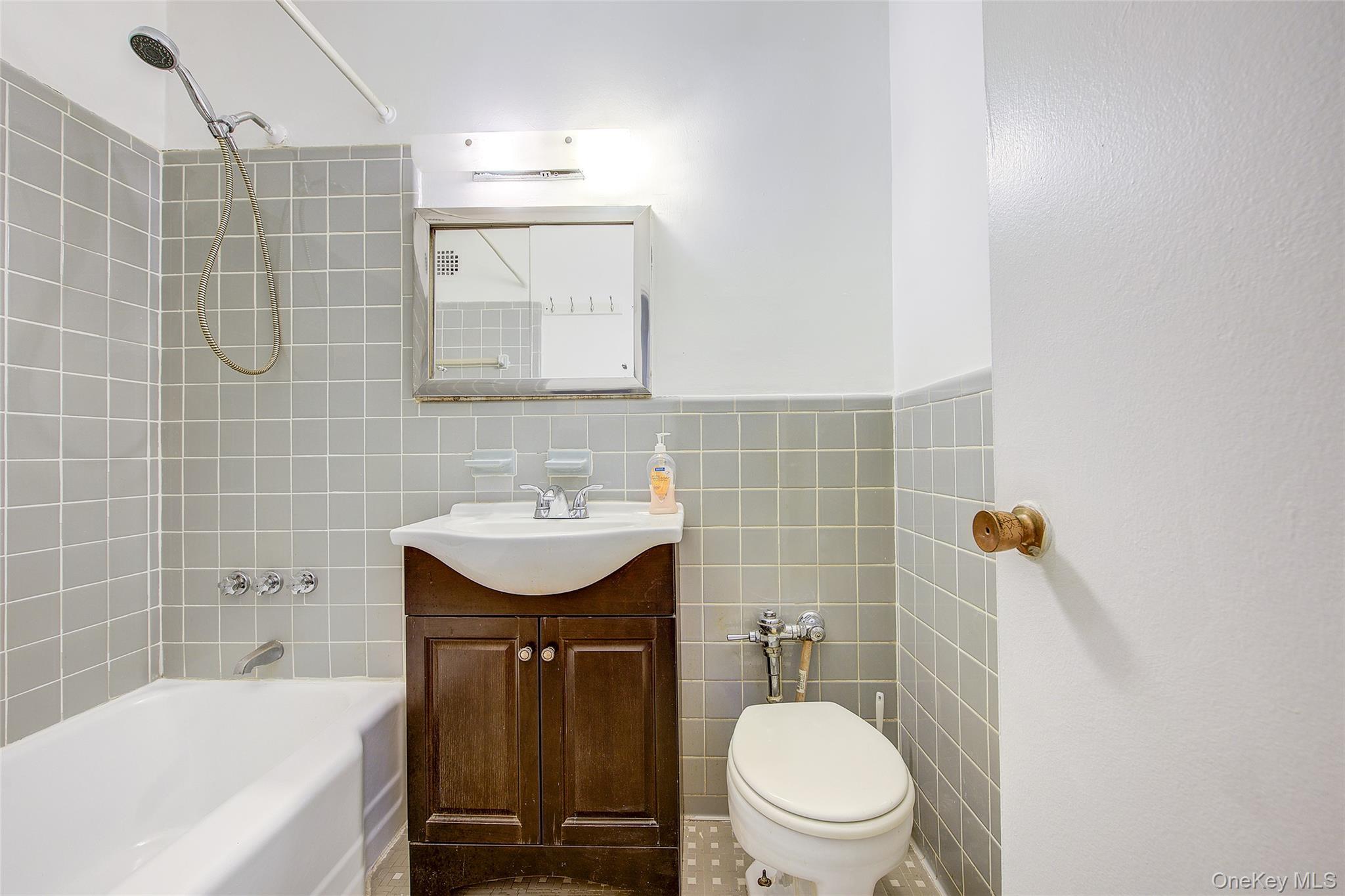 Coop Queens Queens, NY 11375, MLS-990909-21