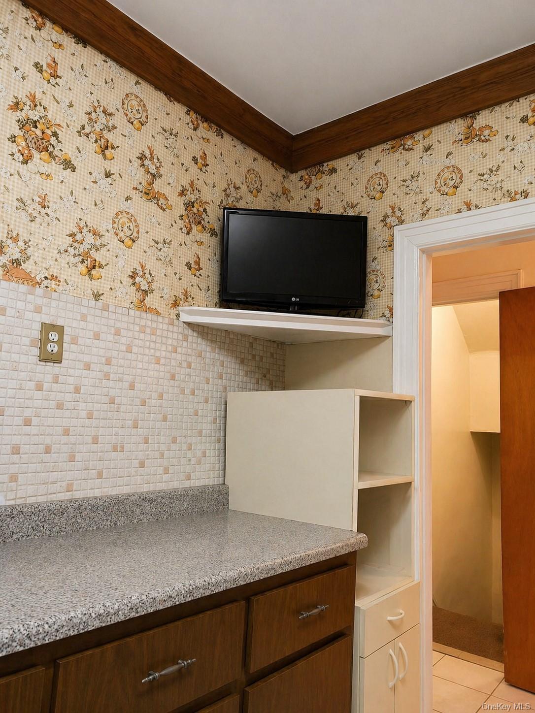 Single Family 227th  Bronx, NY 10466, MLS-990943-8