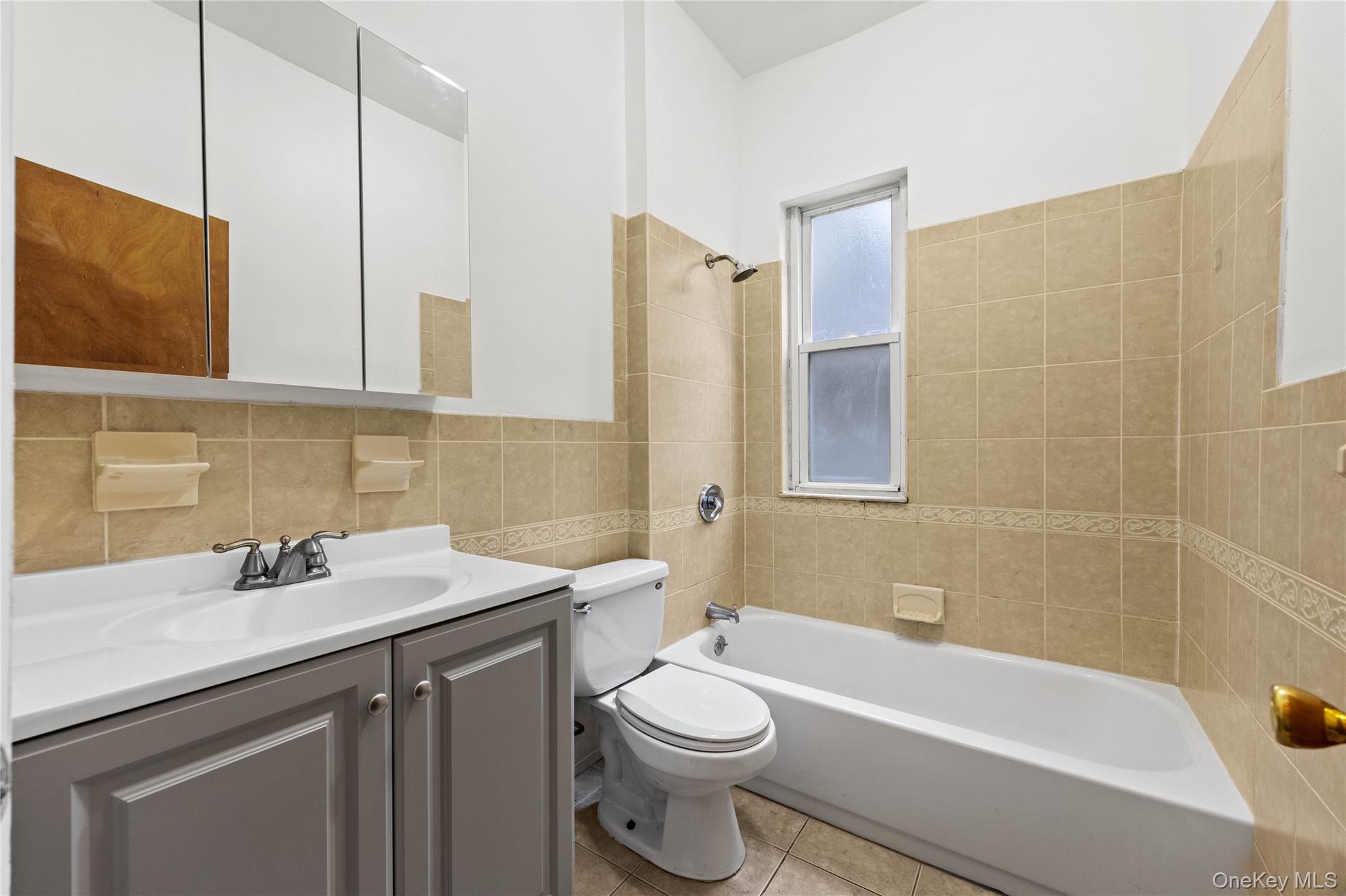 Single Family Castle Hill  Bronx, NY 10473, MLS-990959-13