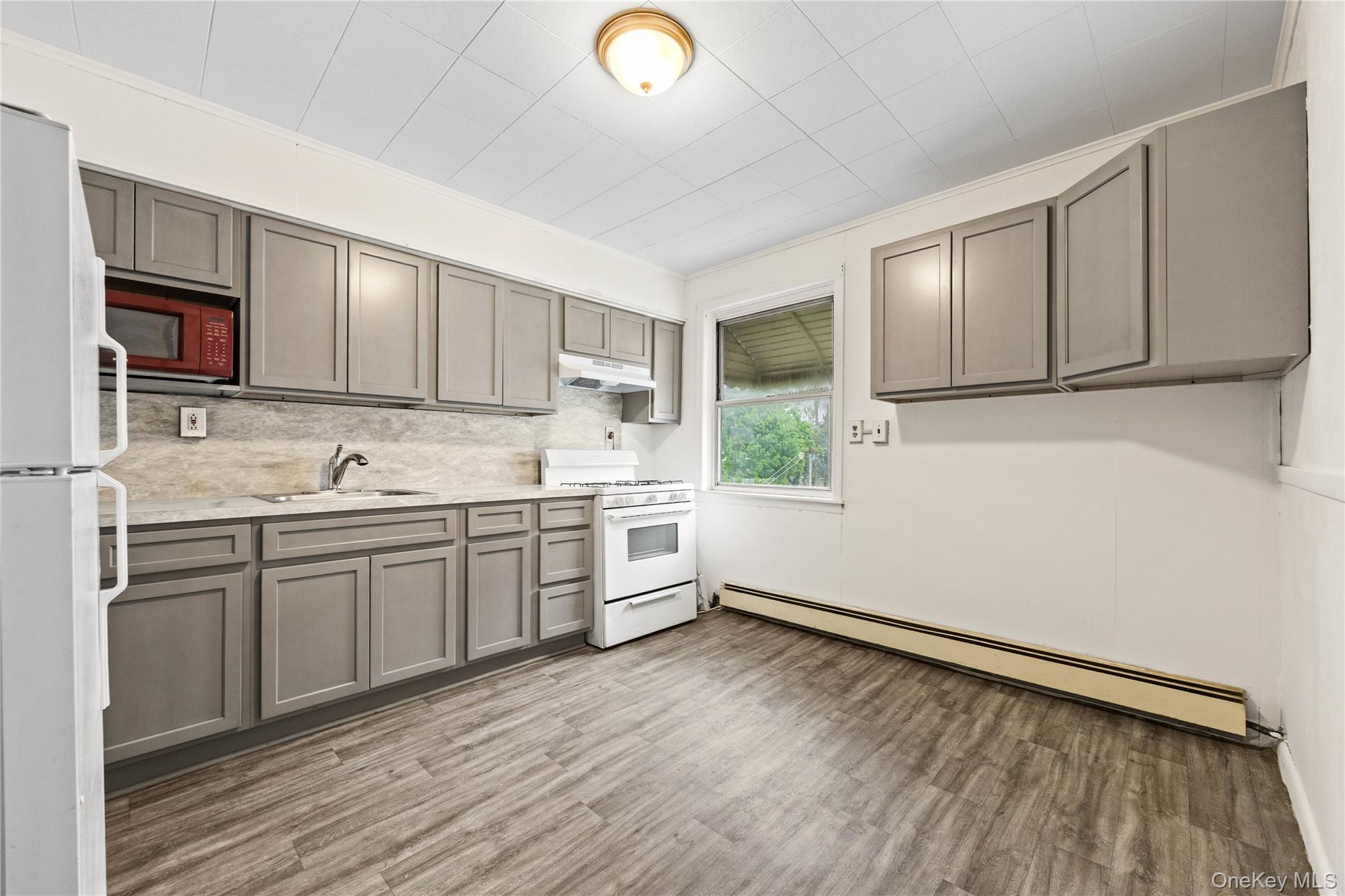Single Family Castle Hill  Bronx, NY 10473, MLS-990959-14