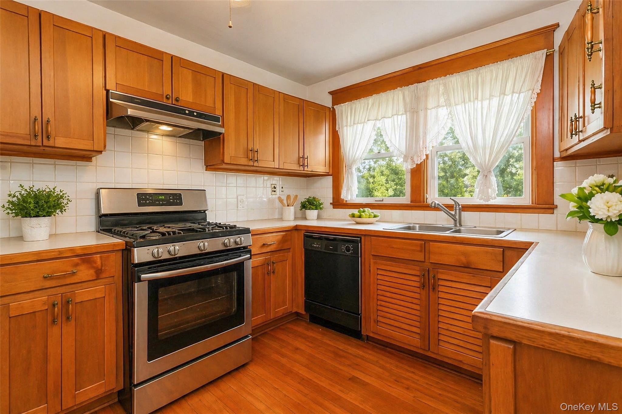 Single Family Western  Rockland County, NY 10994, MLS-990962-13