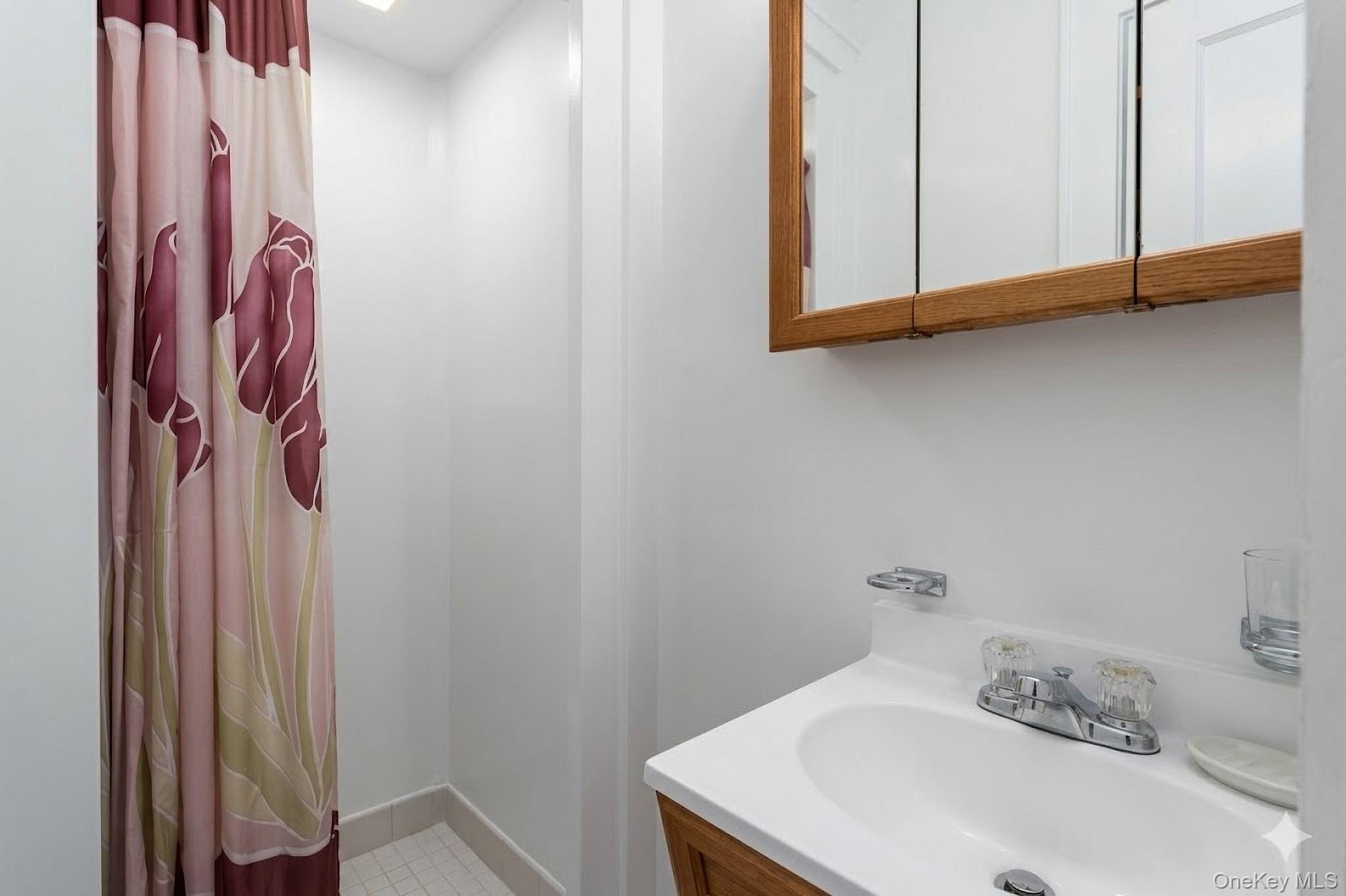 Single Family Western  Rockland County, NY 10994, MLS-990962-23