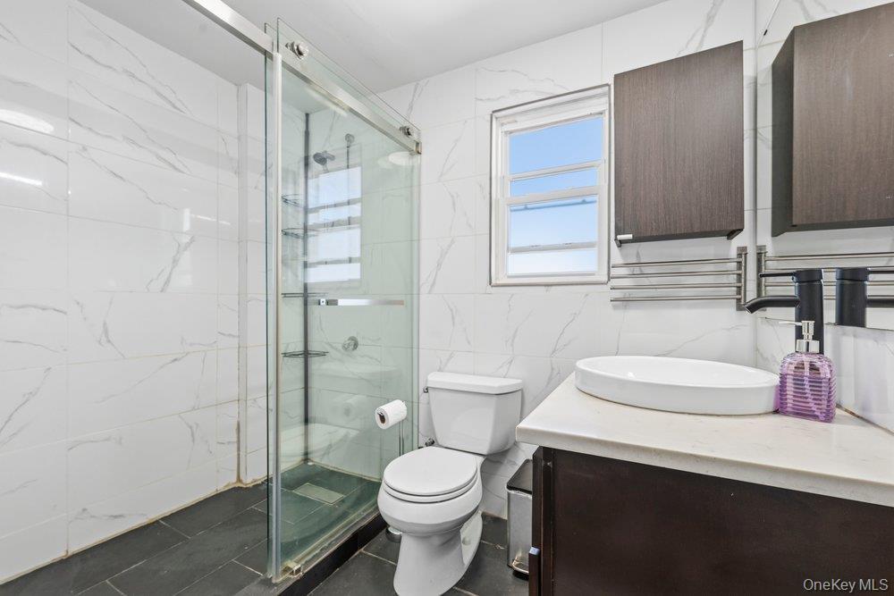 Single Family 218th Queens, NY 11427, MLS-990969-12